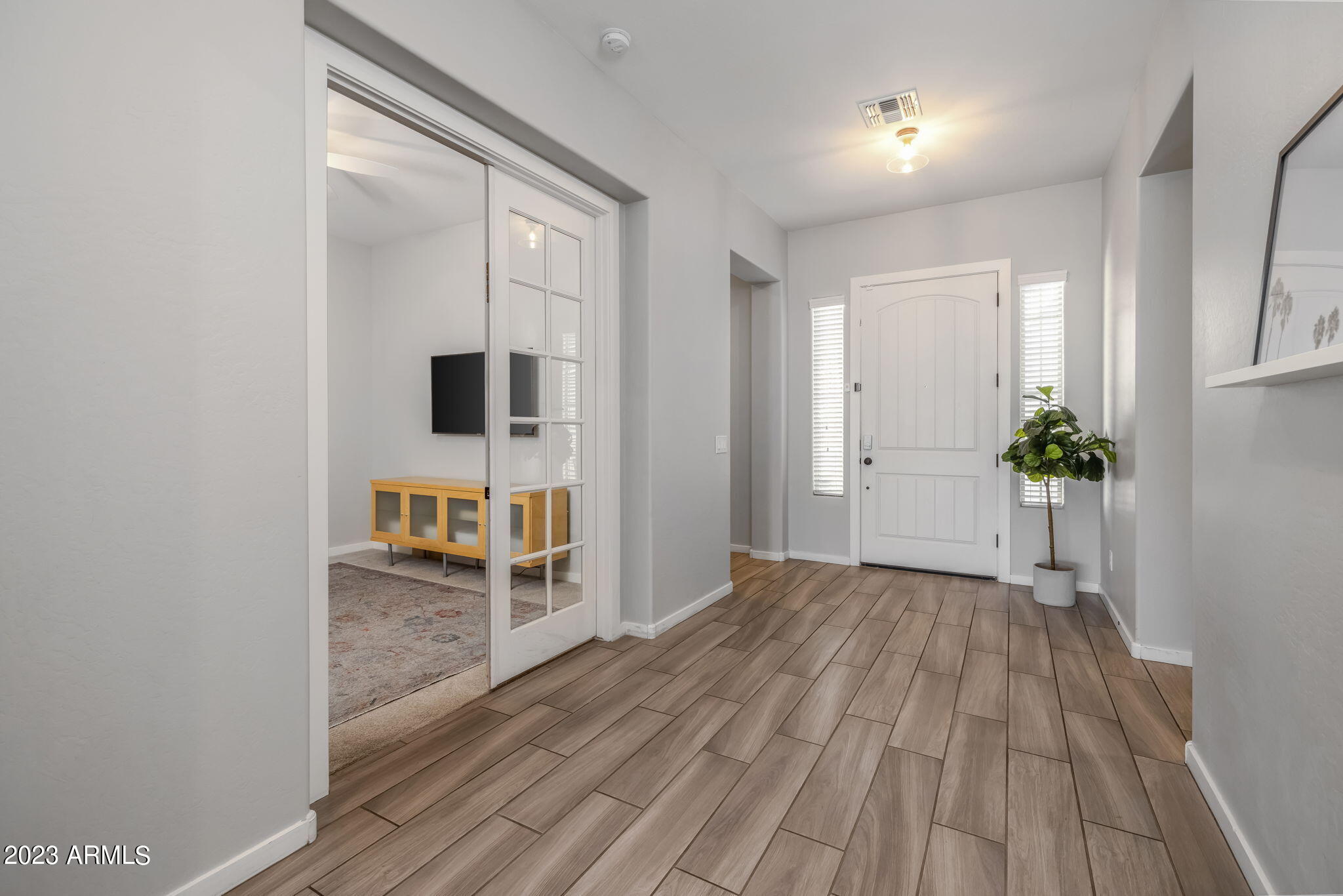 10238 E AMPERE Avenue