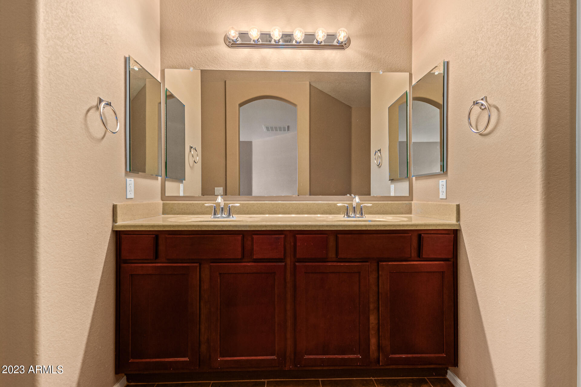 32287 N Margaret Way