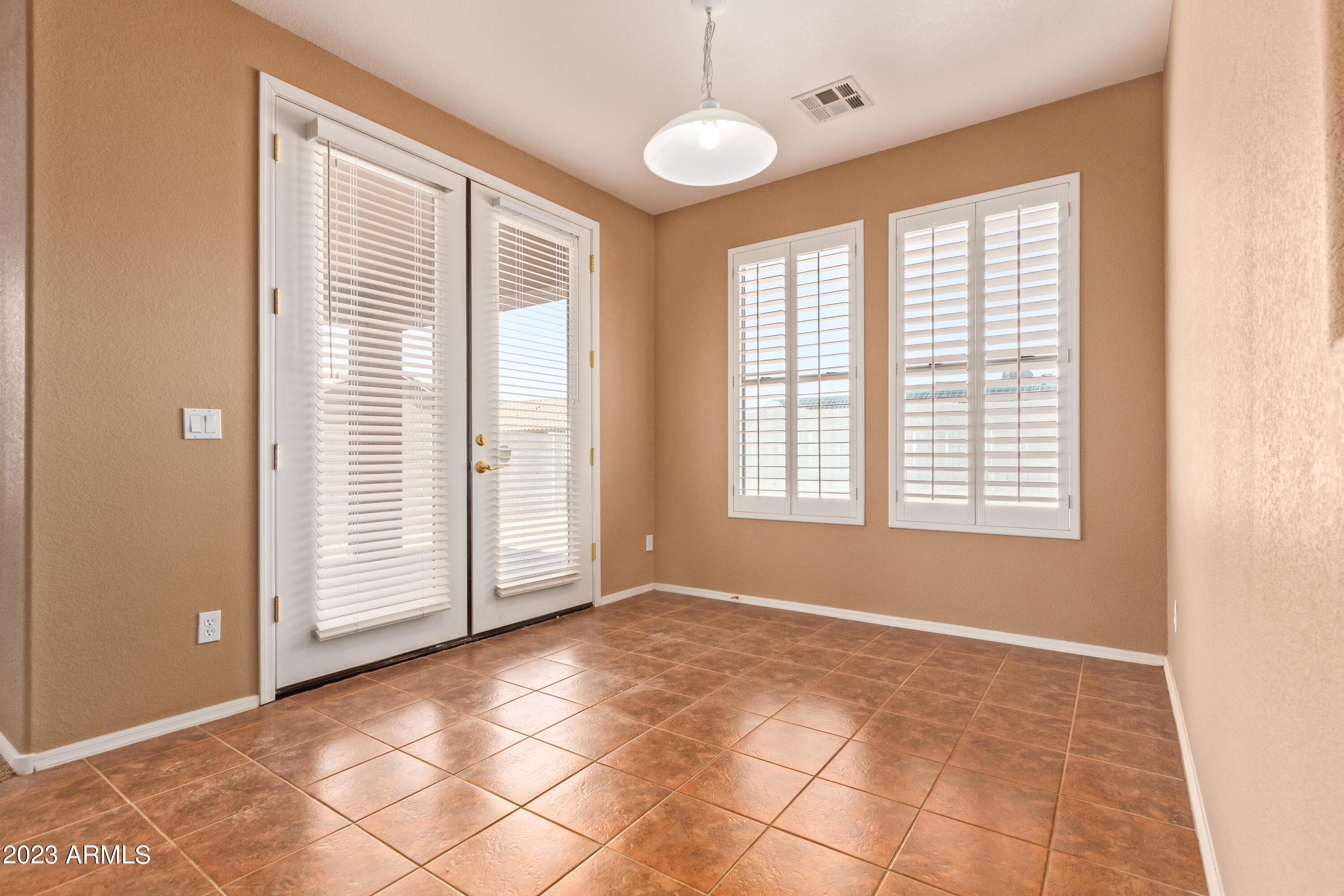 32287 N Margaret Way