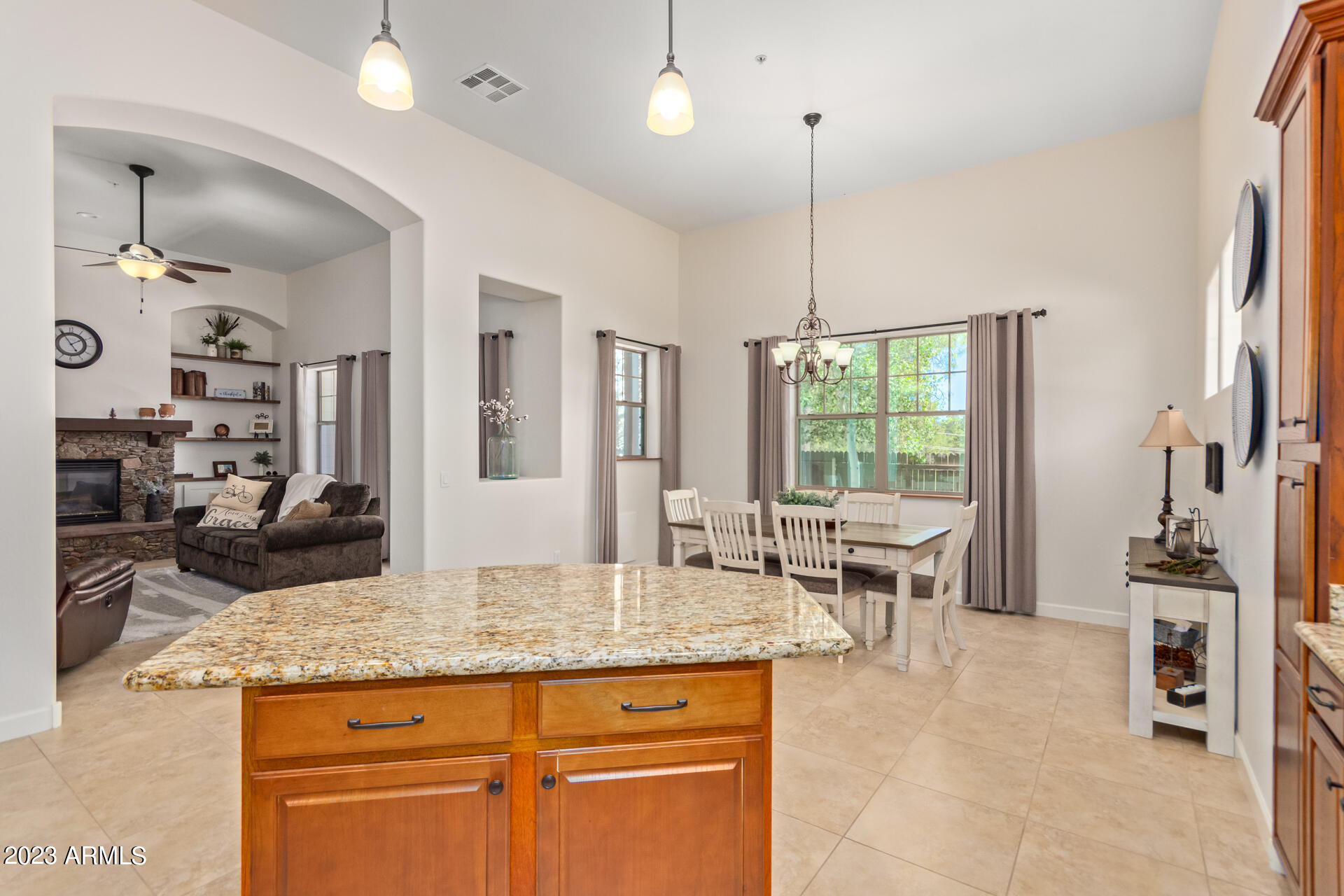 1361 S MARICOPA Street