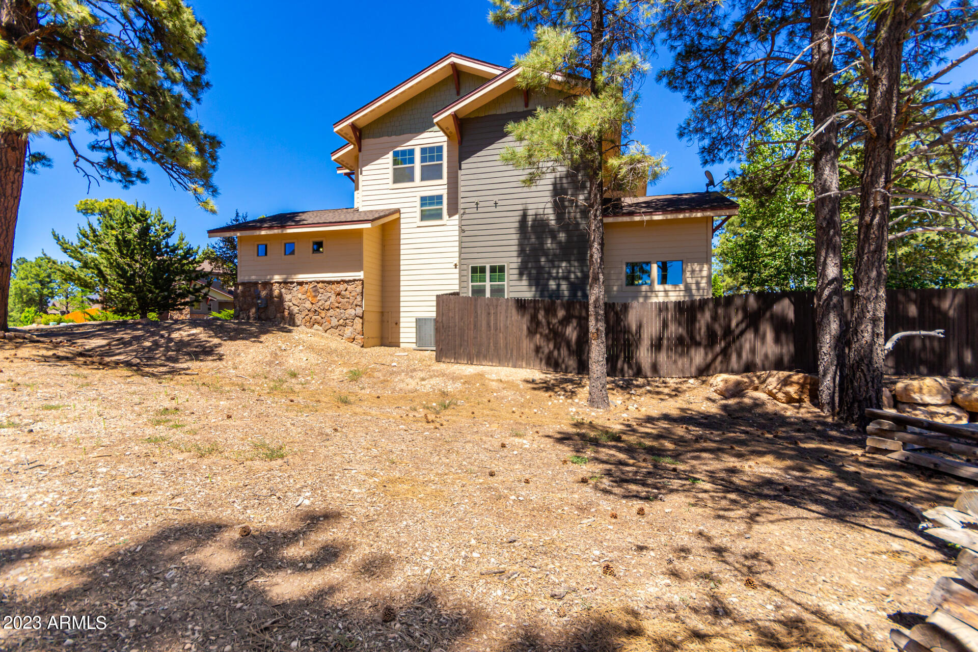 1361 S MARICOPA Street