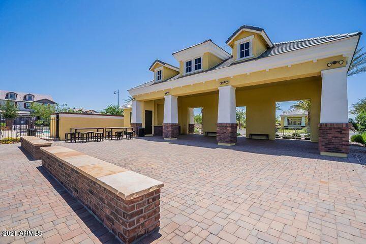 10135 E NARANJA Avenue