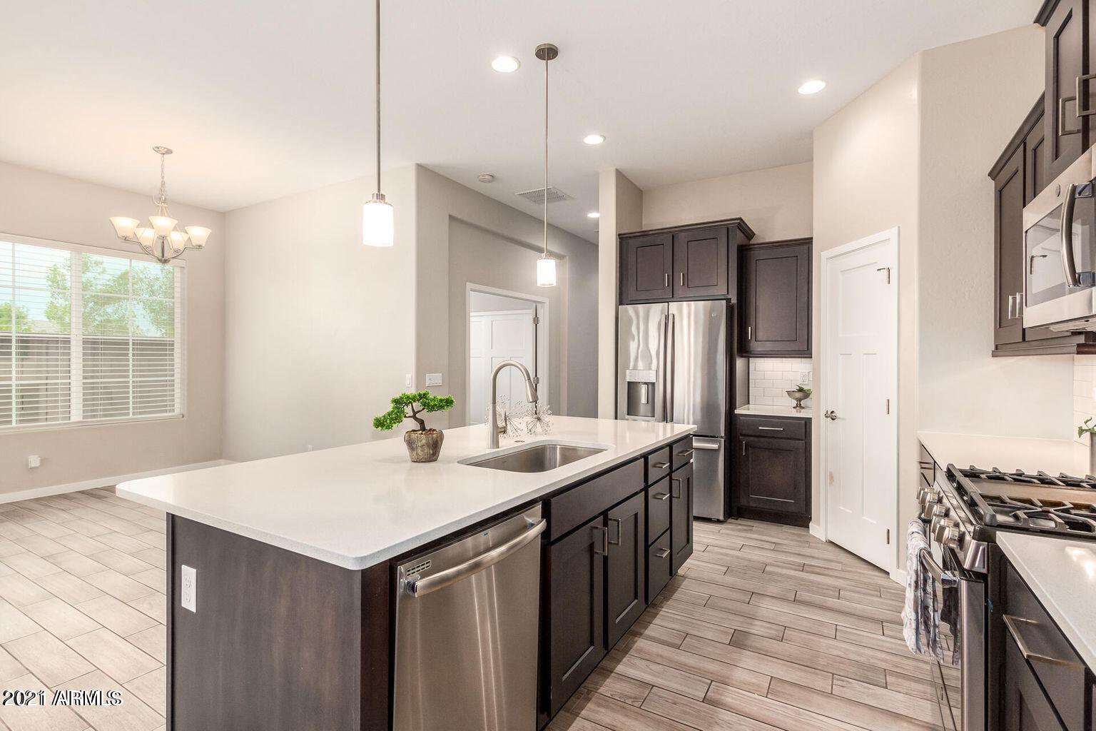 10135 E NARANJA Avenue