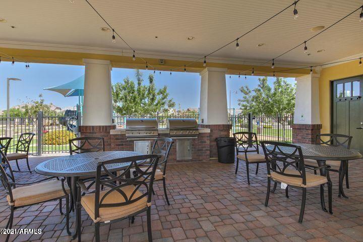 10135 E NARANJA Avenue