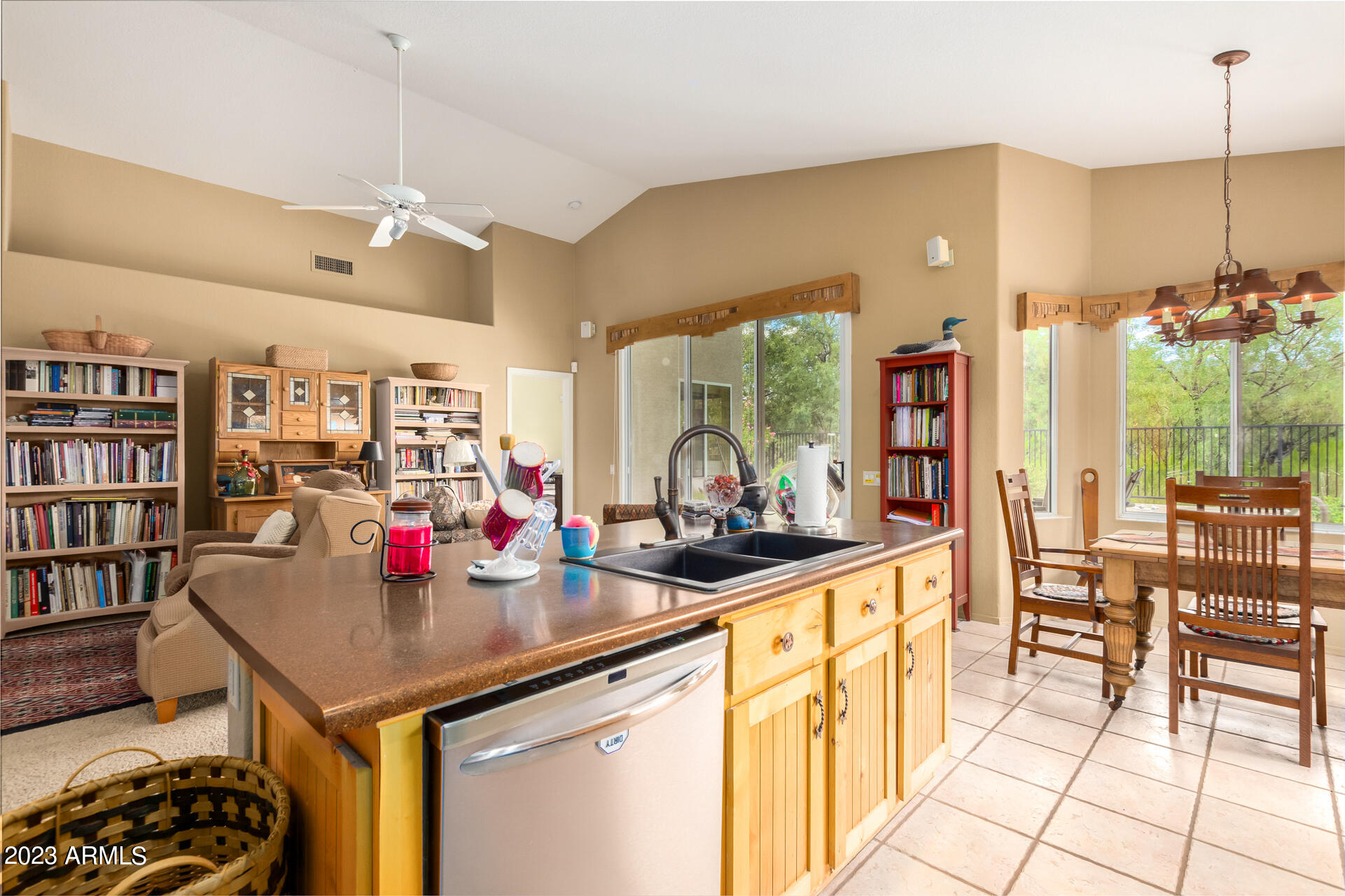 12212 N NEW DAWN Avenue