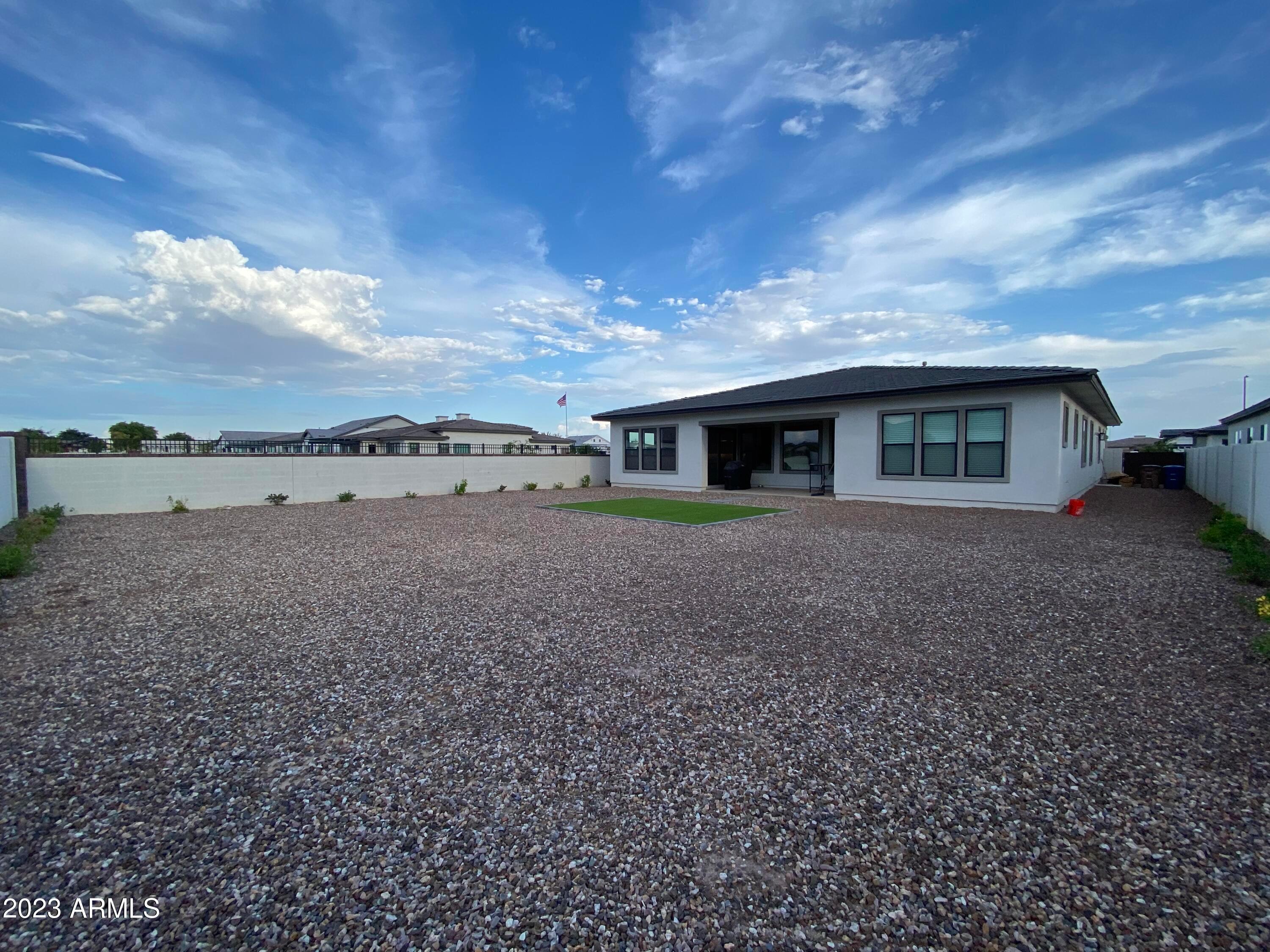 21900 E Sunset Drive