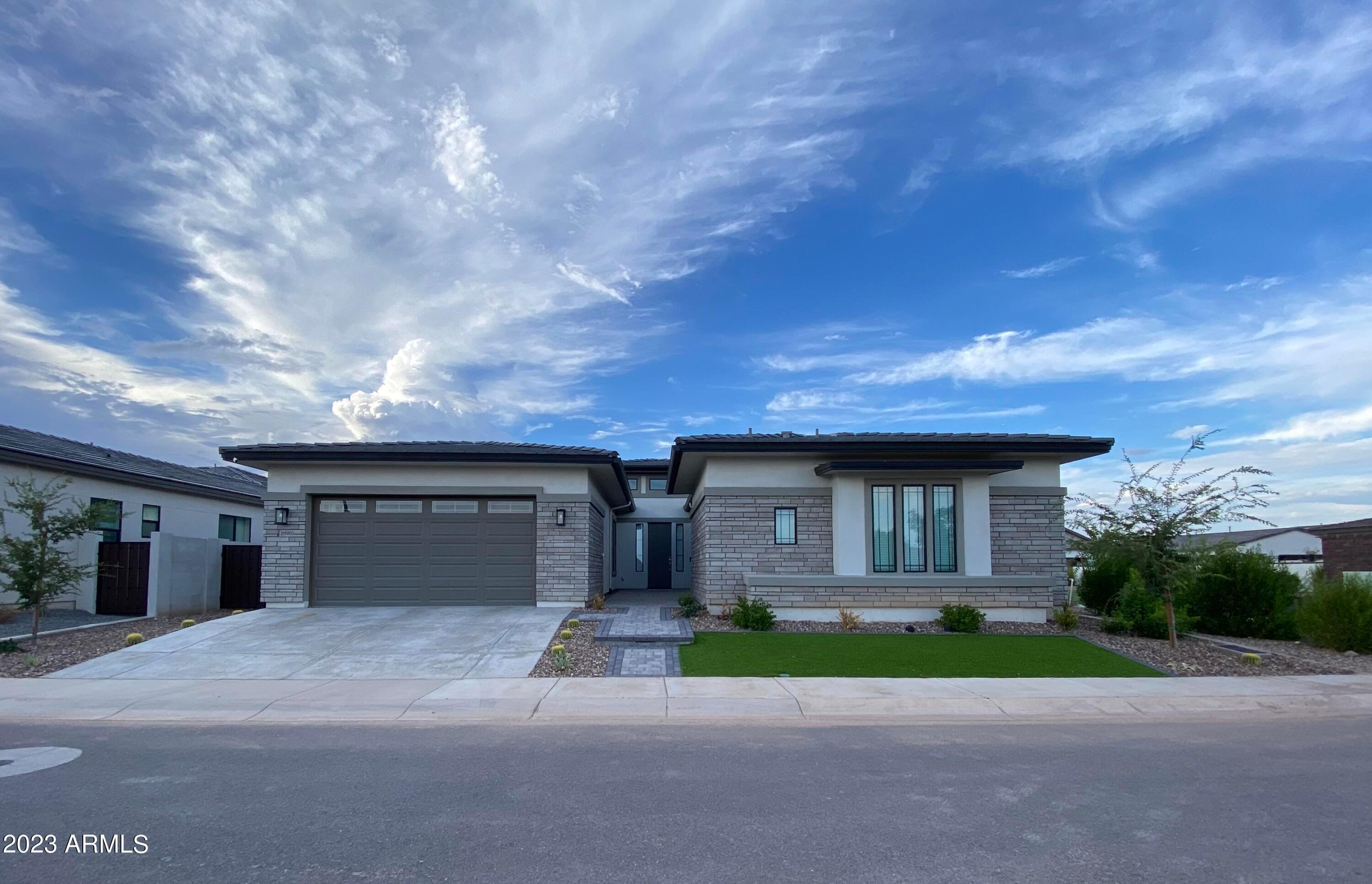 21900 E Sunset Drive