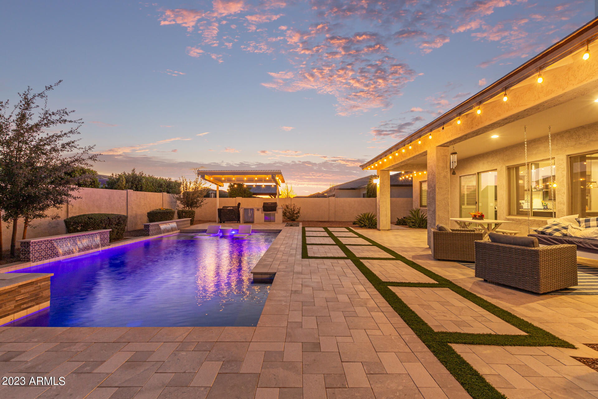 23045 E STONECREST Drive