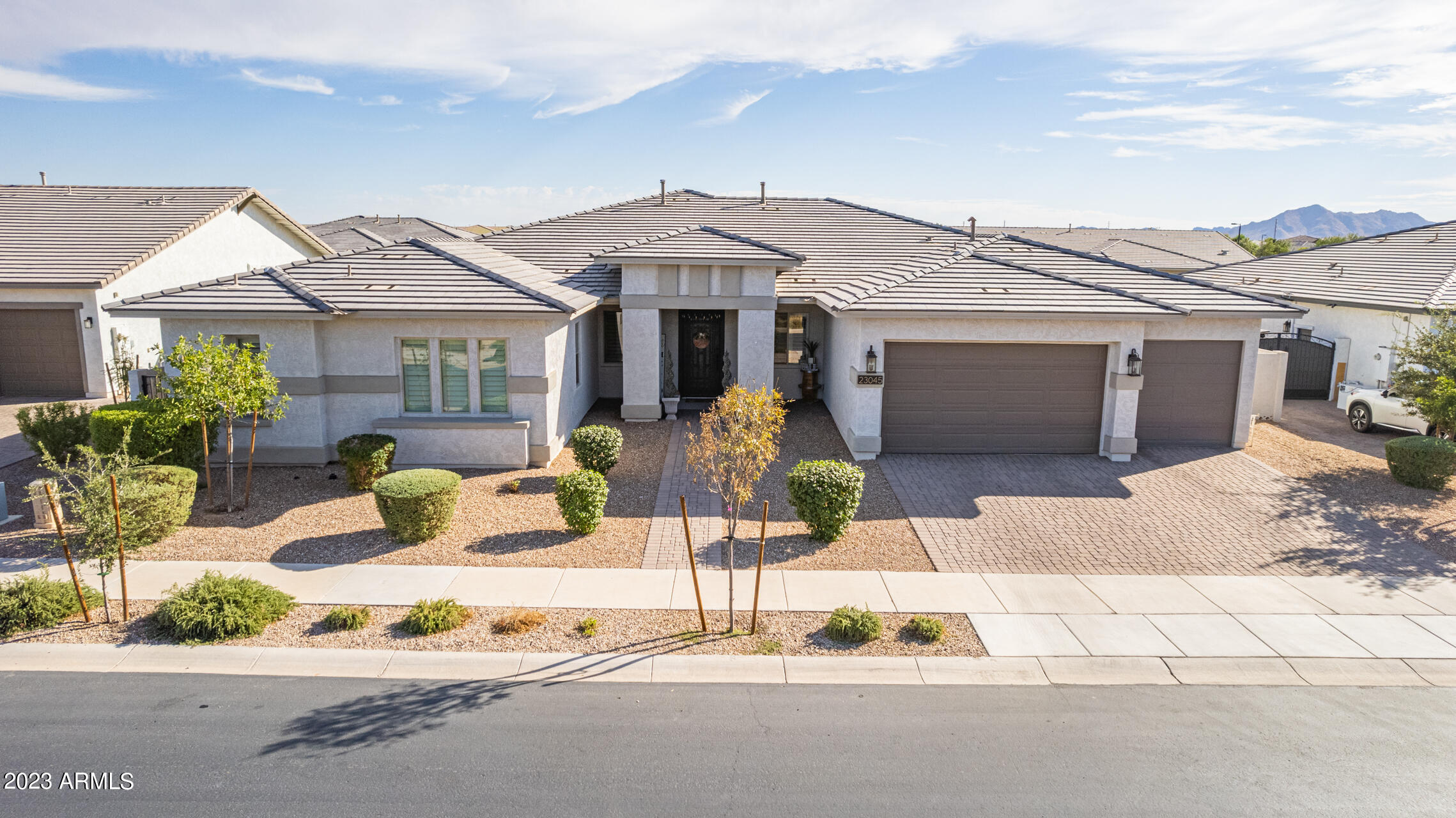 23045 E STONECREST Drive