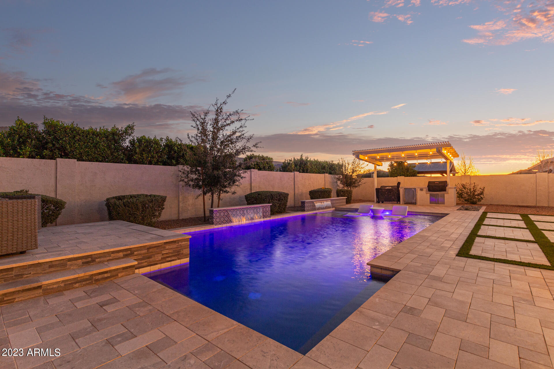 23045 E STONECREST Drive