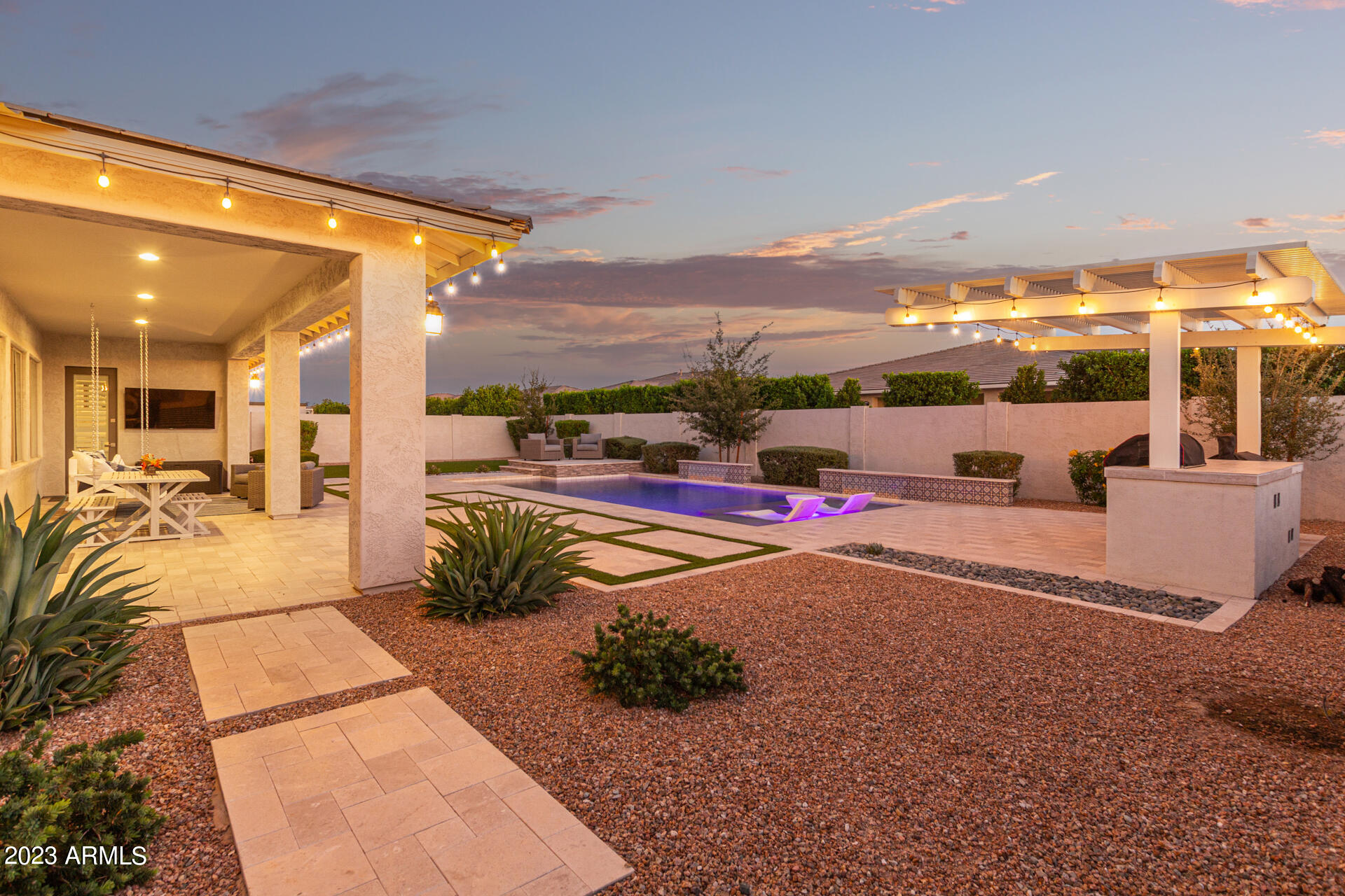 23045 E STONECREST Drive