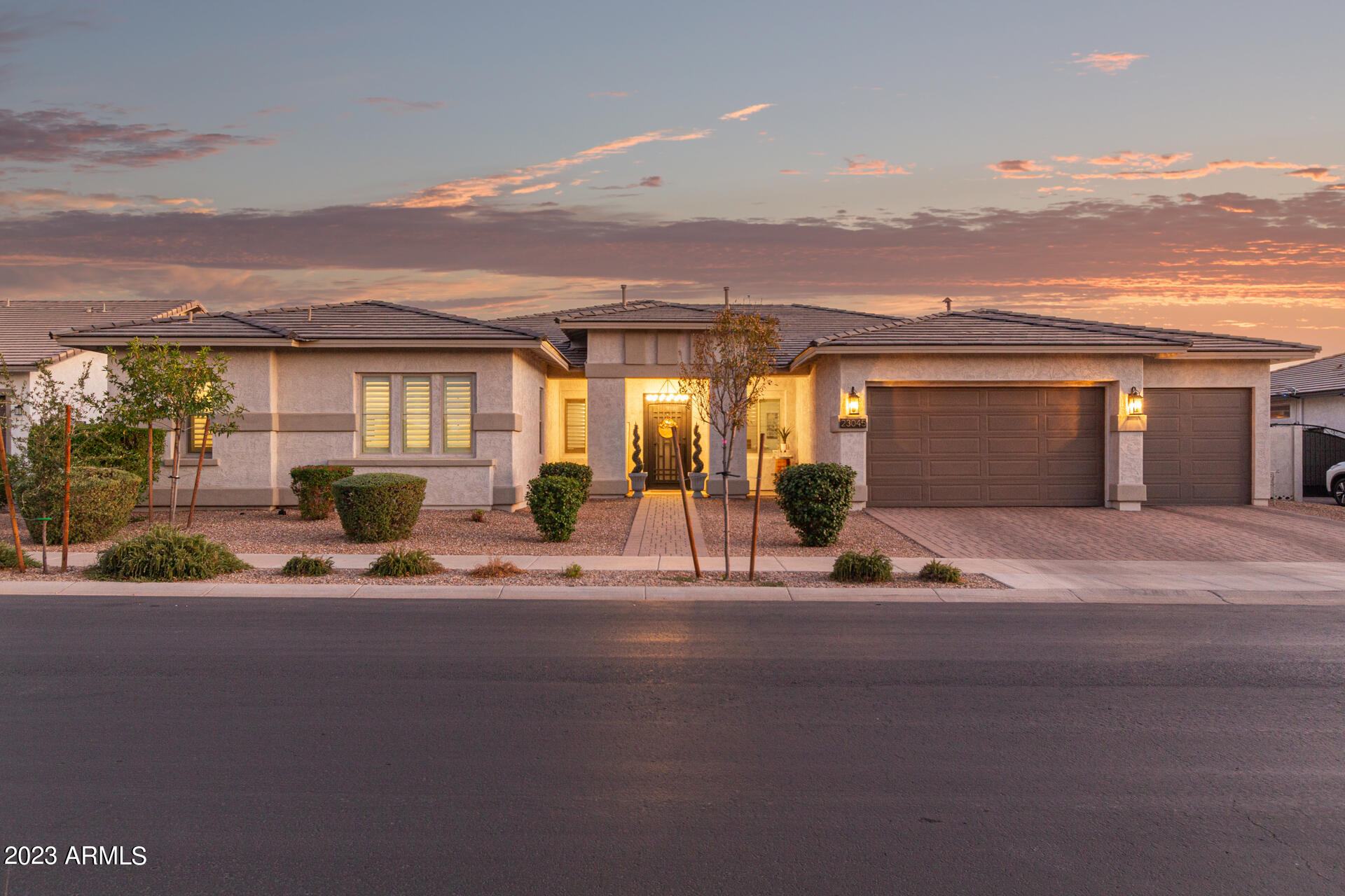 23045 E STONECREST Drive