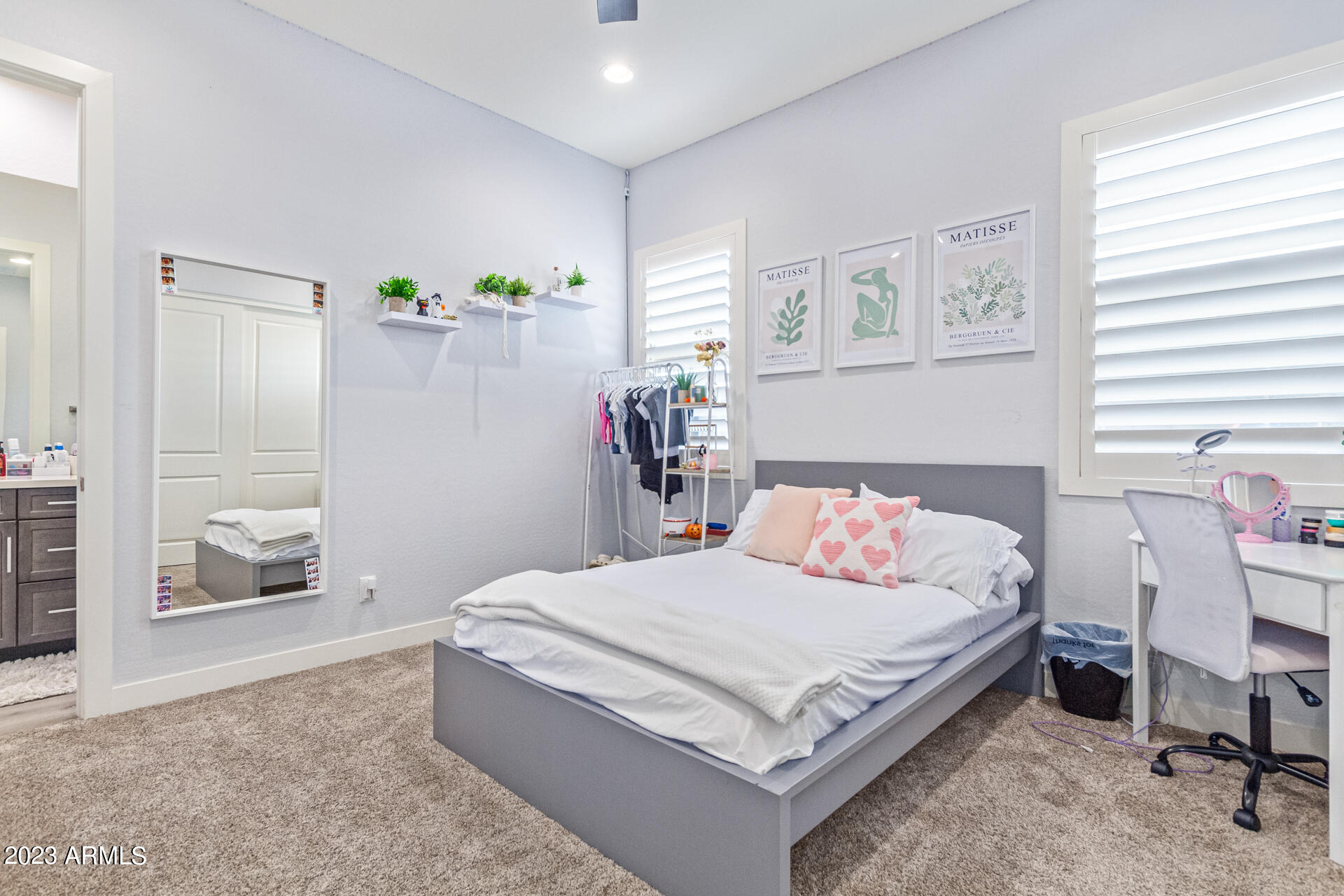 23045 E STONECREST Drive