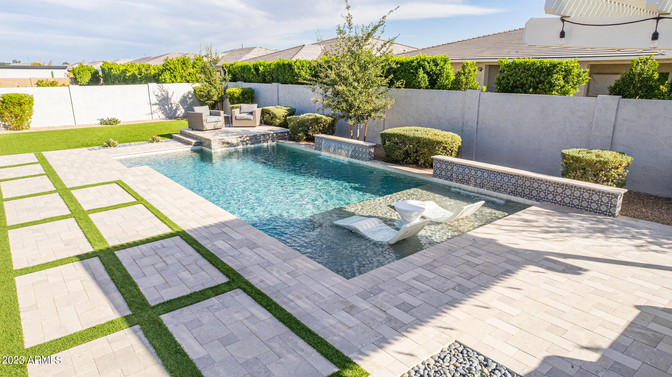 23045 E STONECREST Drive