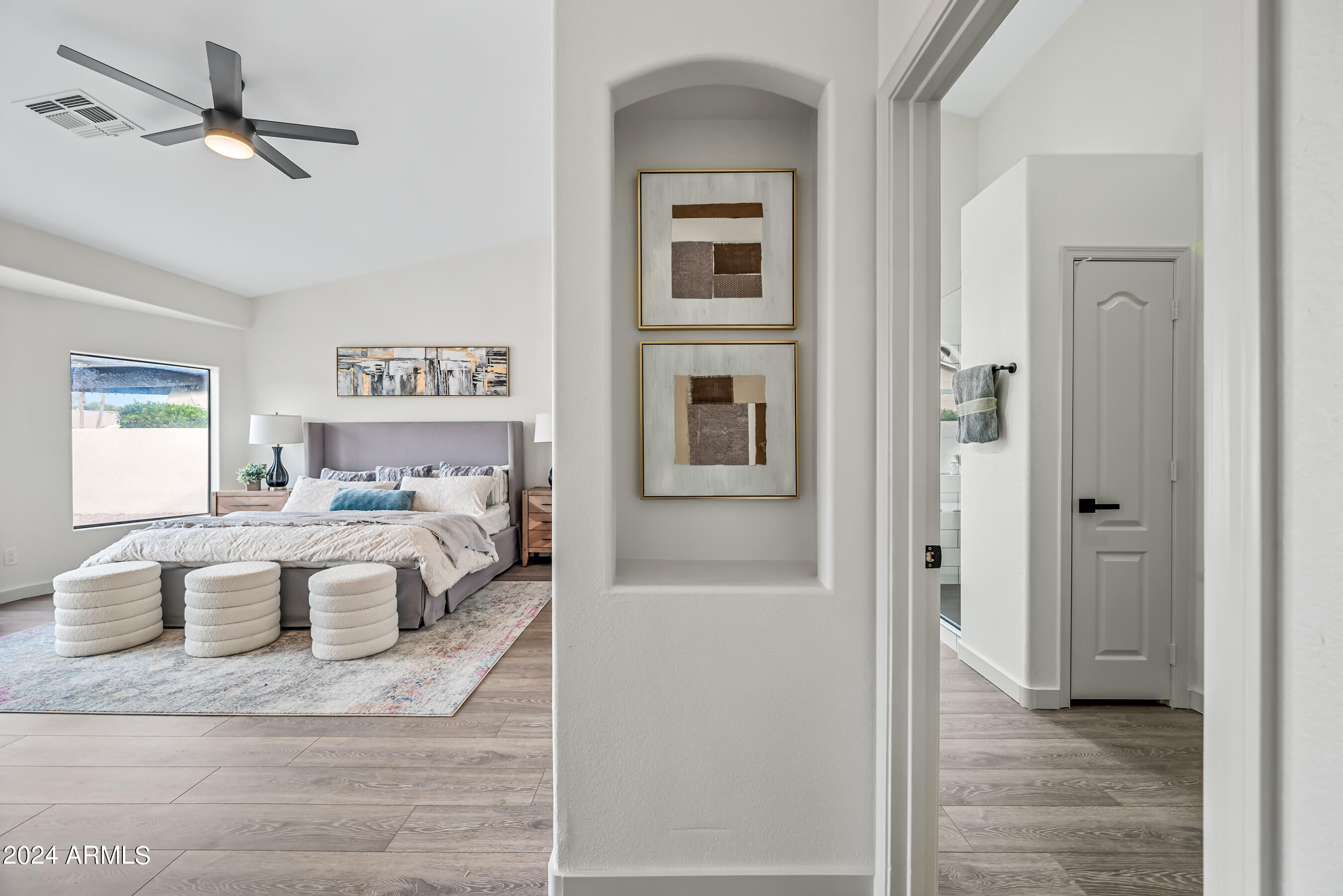 844 W BEECHNUT Drive