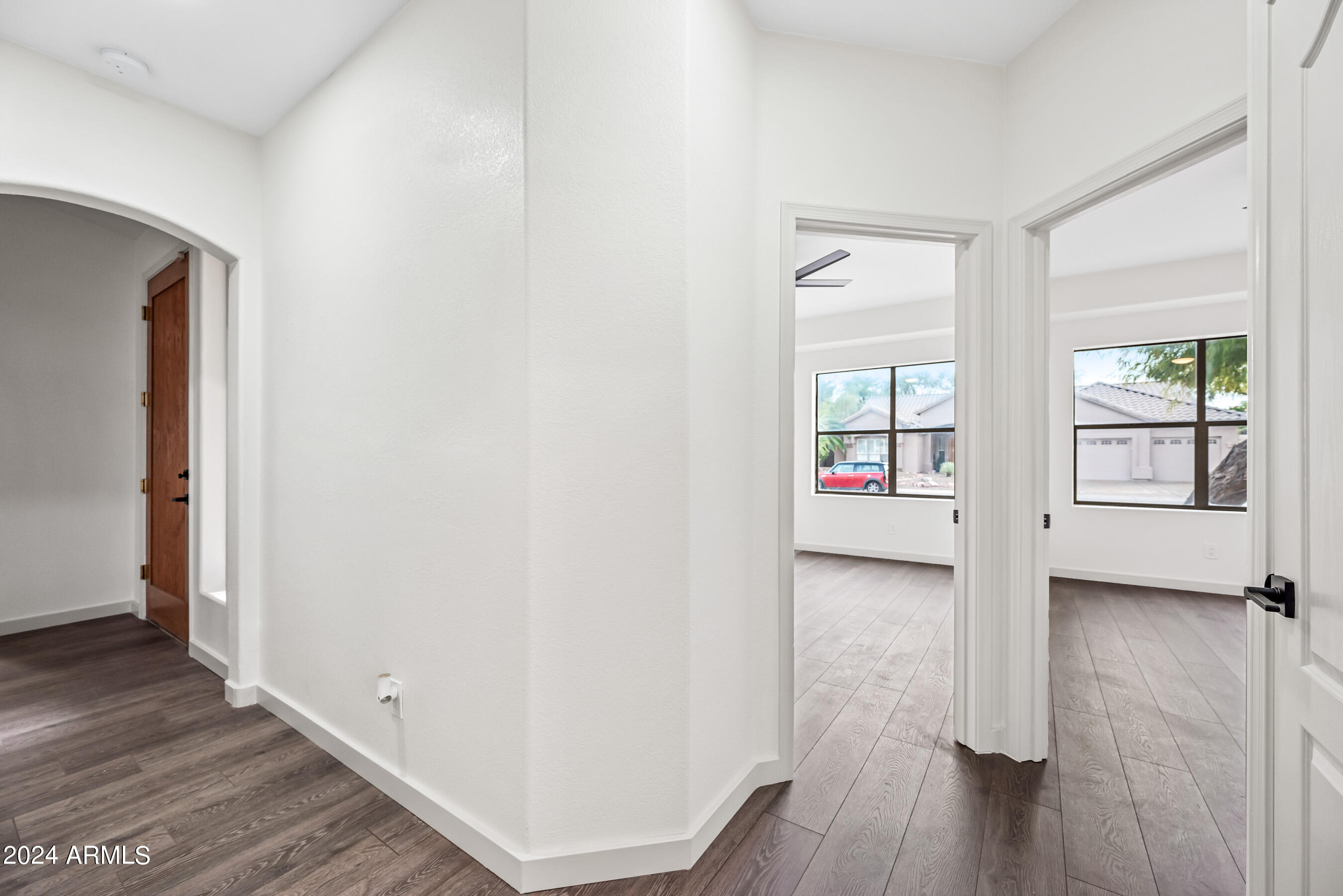 844 W BEECHNUT Drive