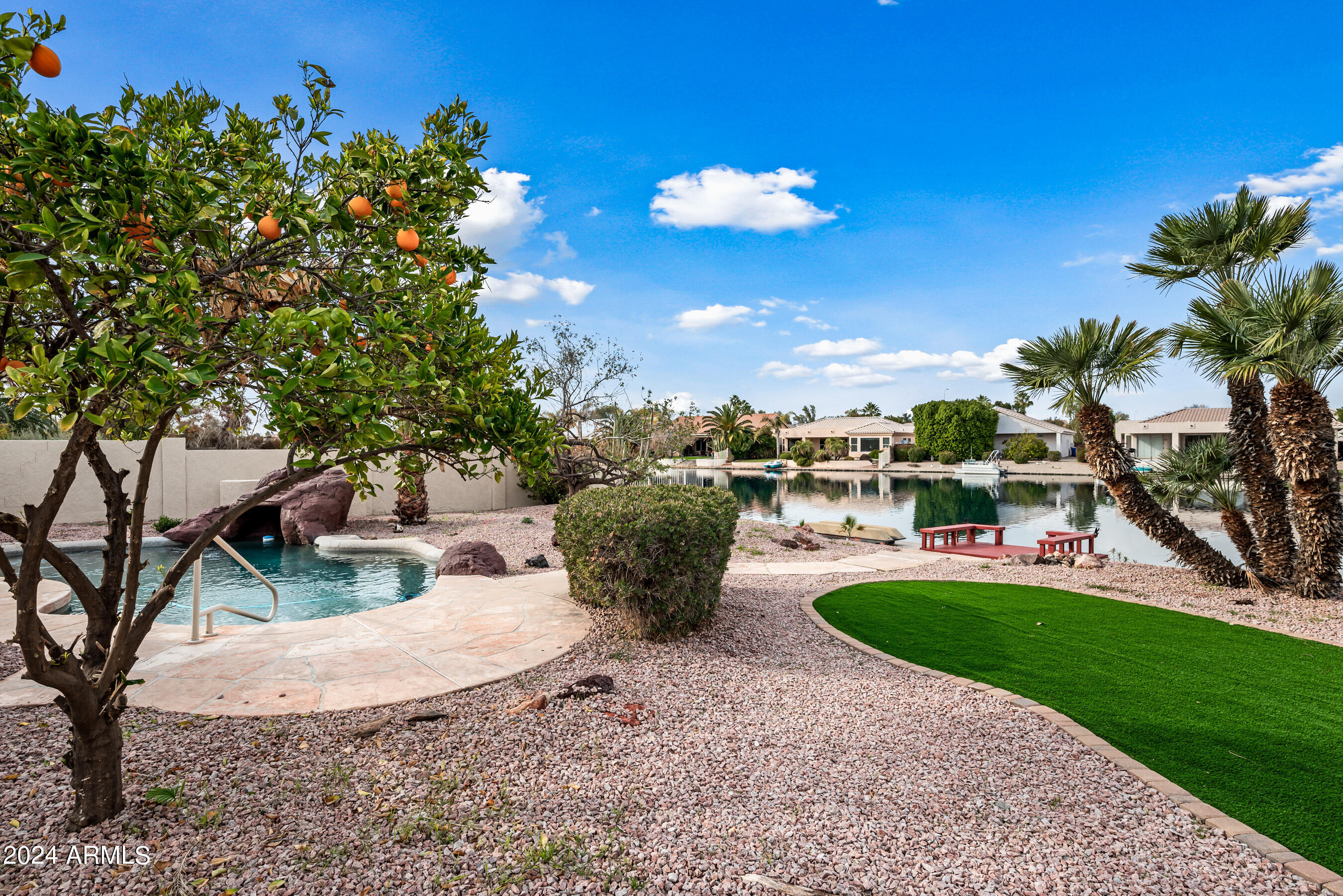 844 W BEECHNUT Drive