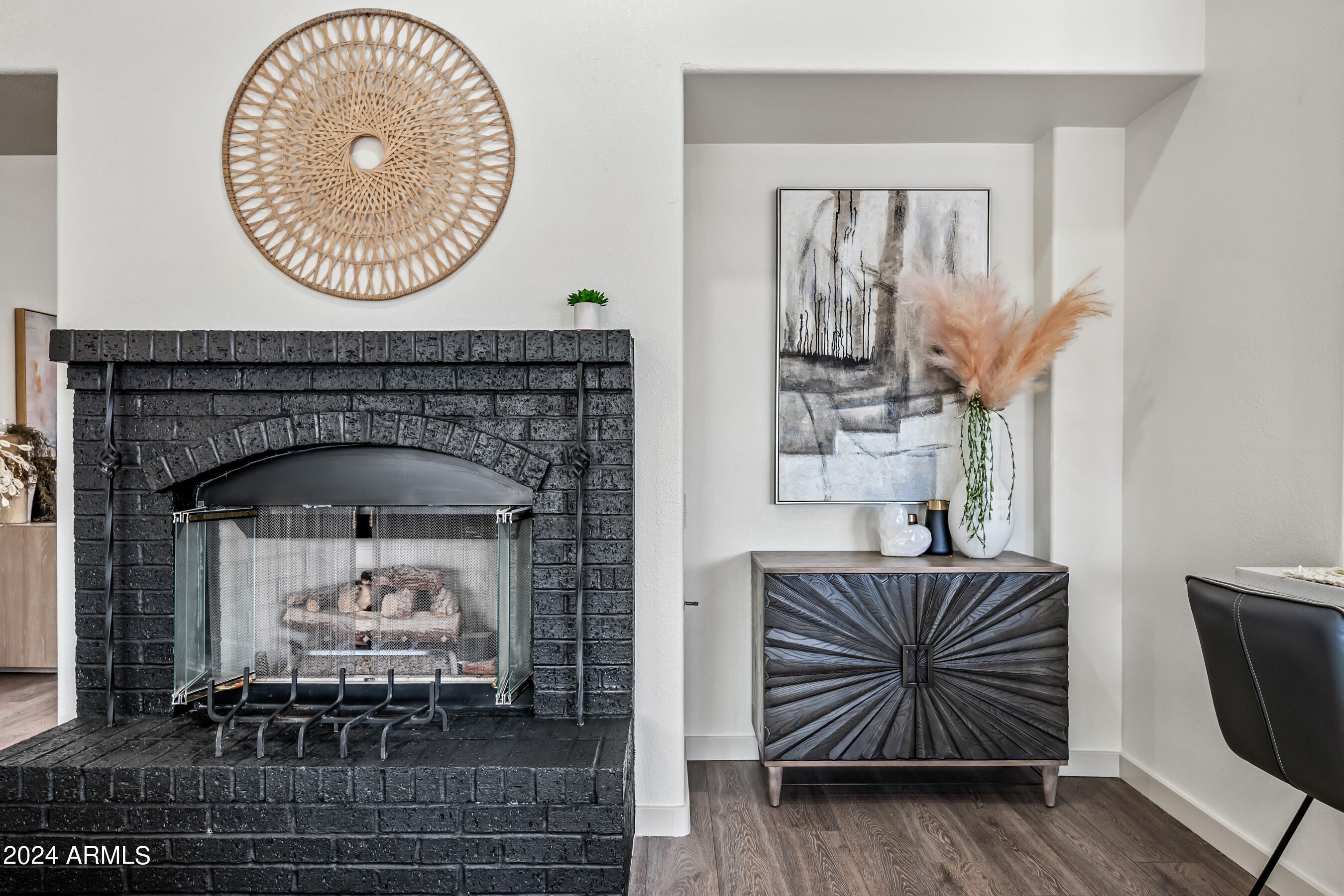 844 W BEECHNUT Drive