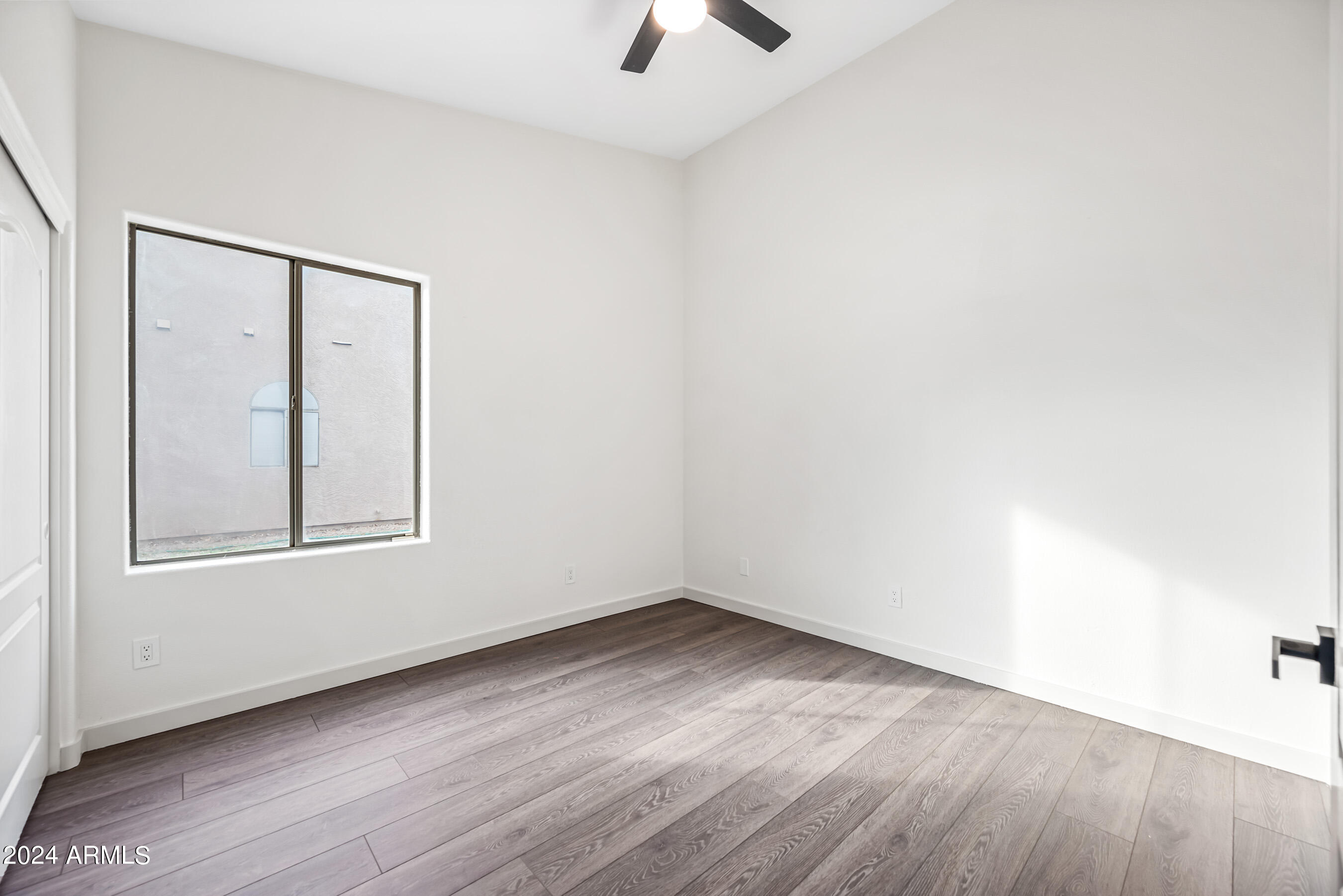 844 W BEECHNUT Drive