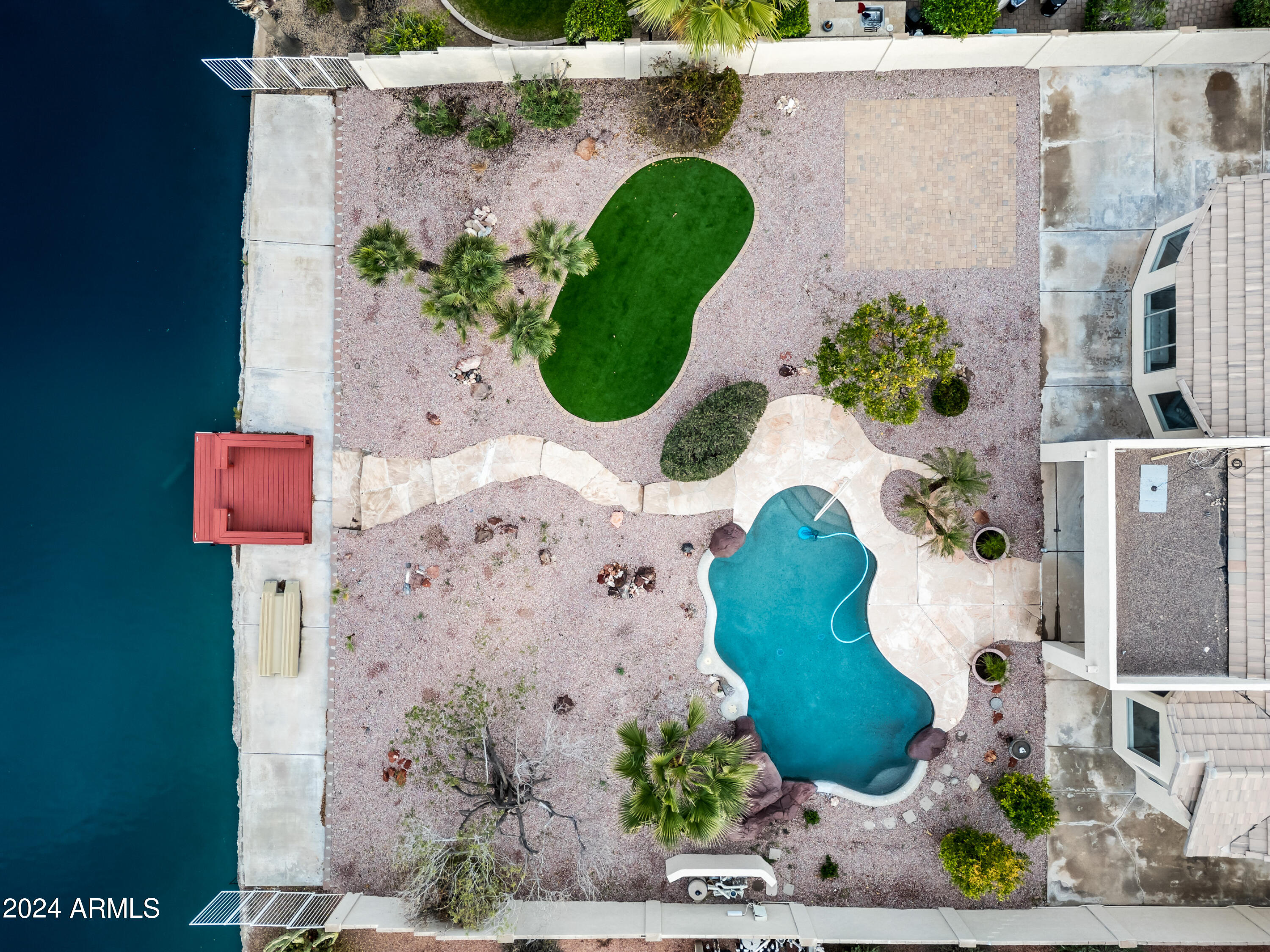 844 W BEECHNUT Drive