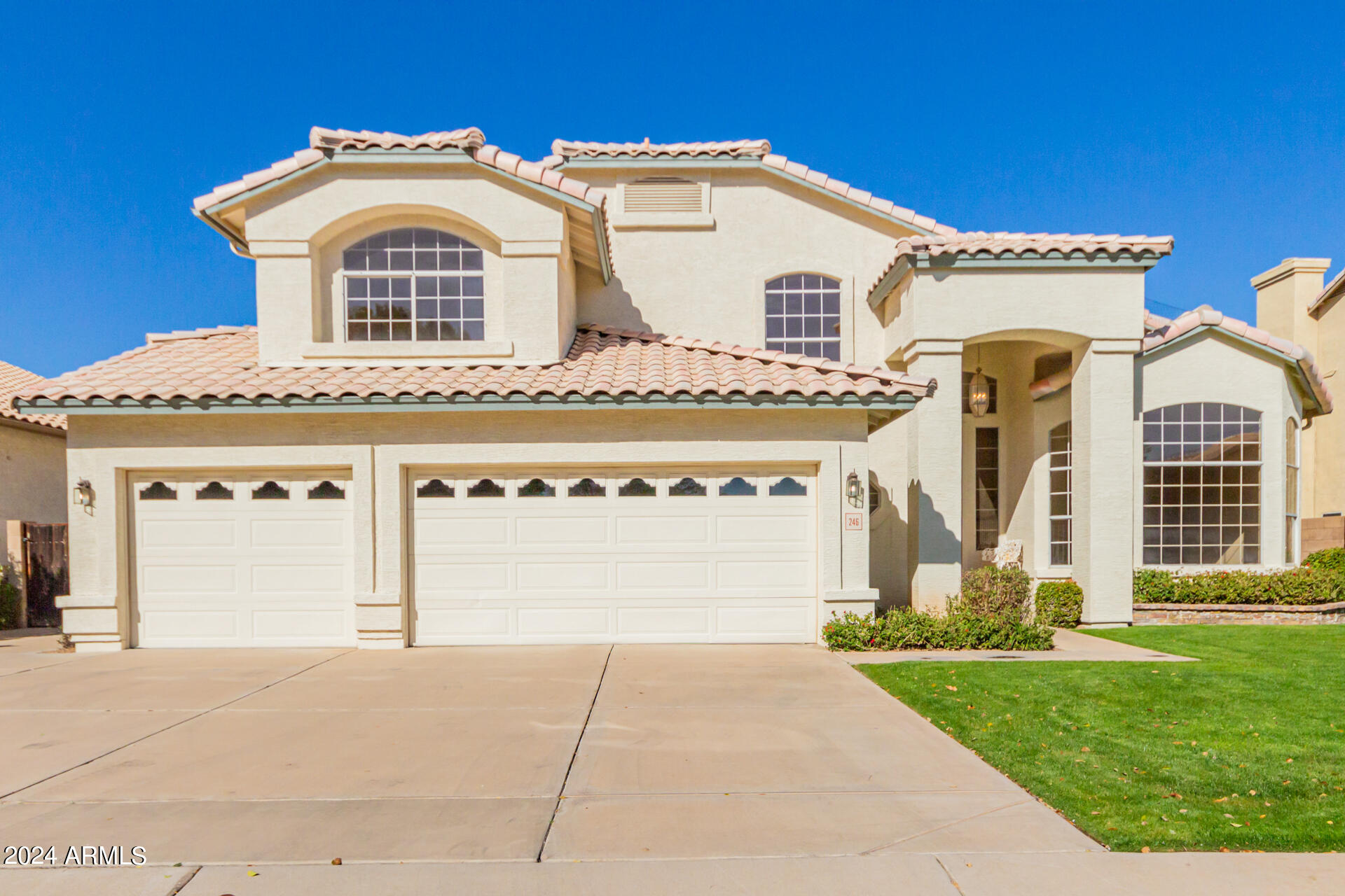 246 S COBBLESTONE Drive