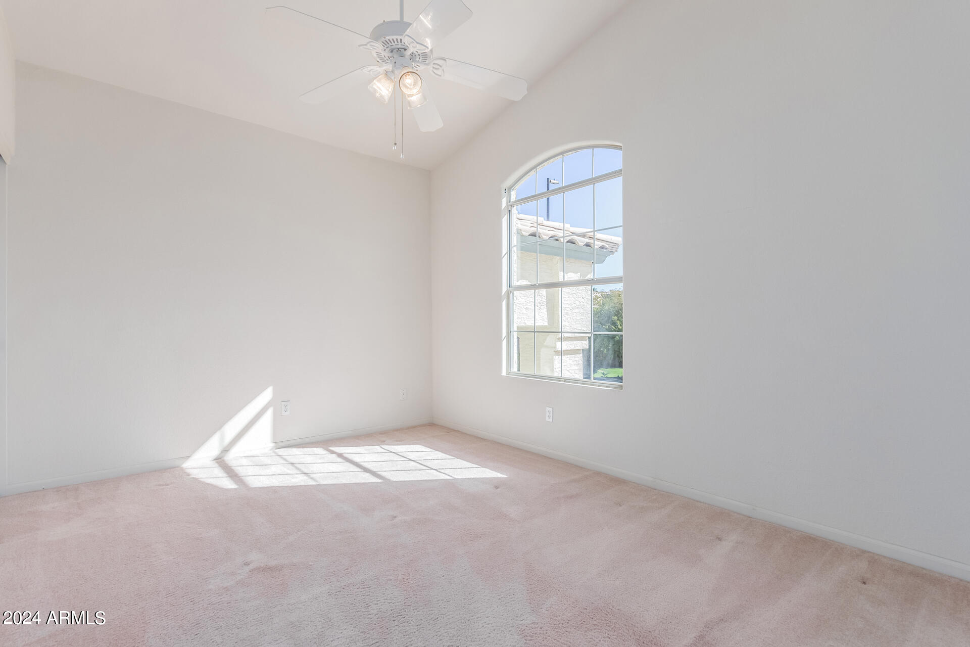 246 S COBBLESTONE Drive