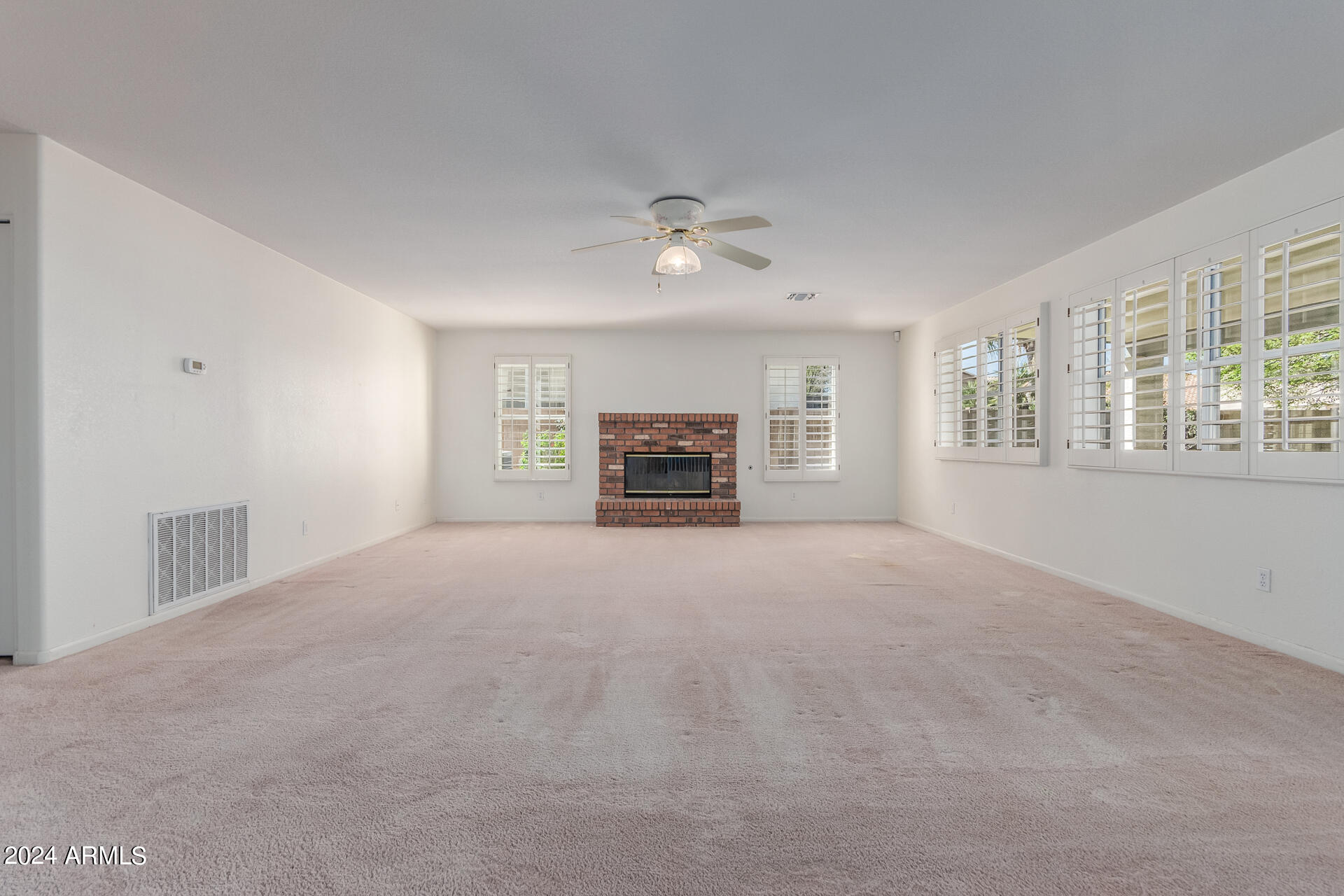 246 S COBBLESTONE Drive