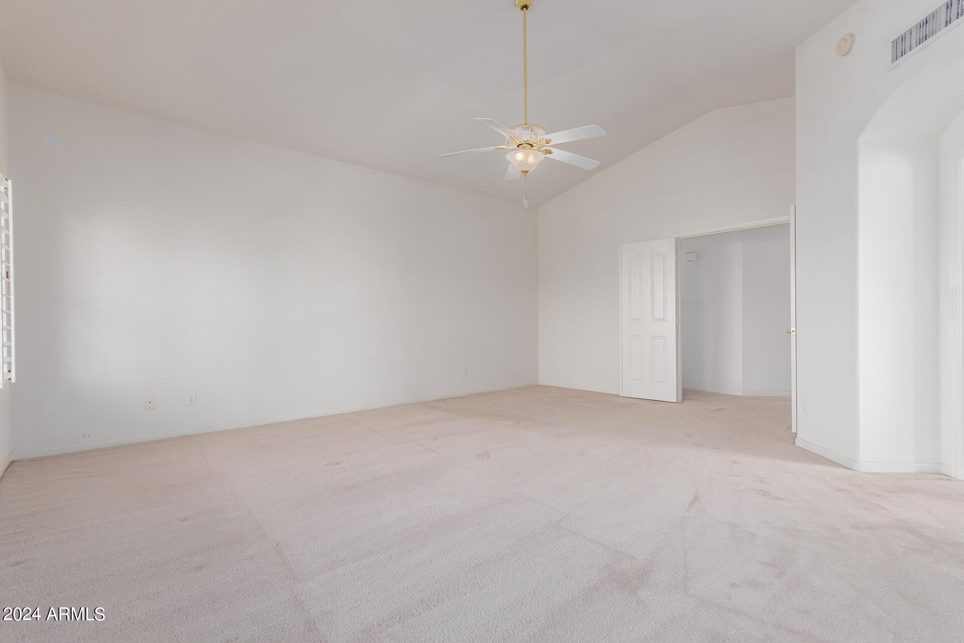 246 S COBBLESTONE Drive