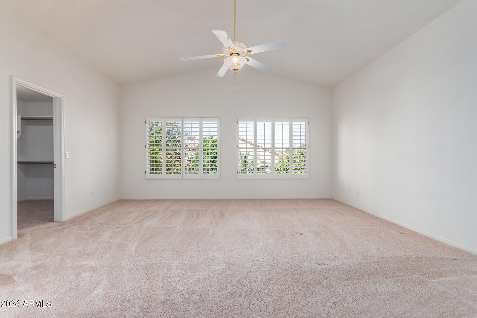 246 S COBBLESTONE Drive