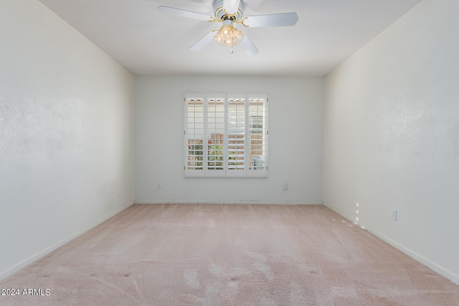 246 S COBBLESTONE Drive