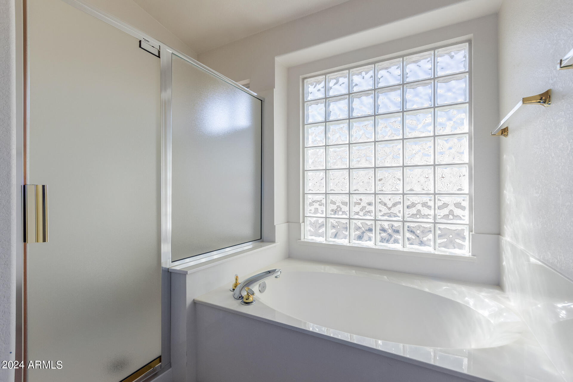 246 S COBBLESTONE Drive