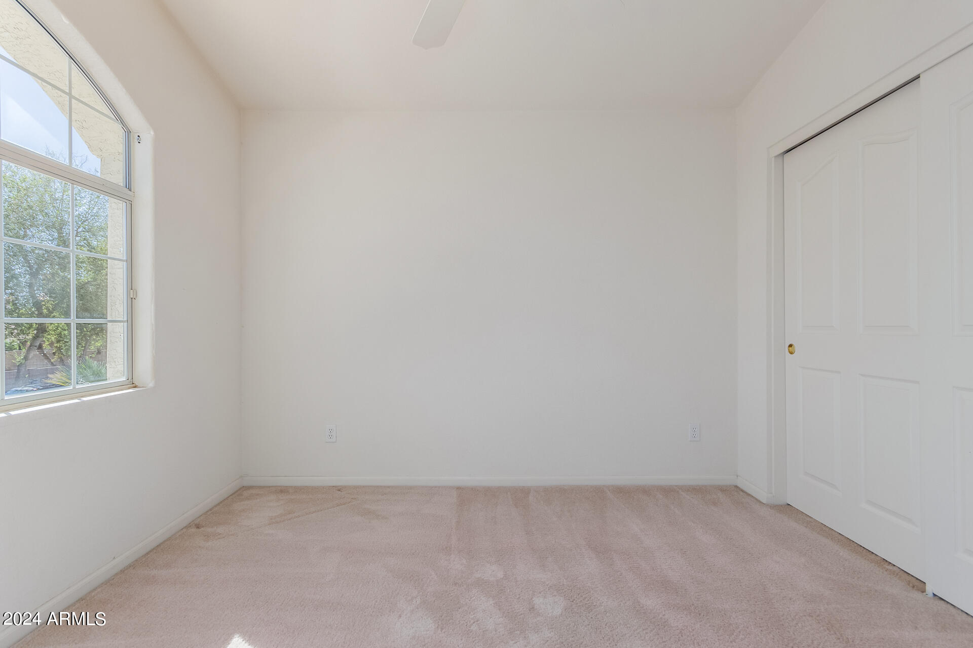 246 S COBBLESTONE Drive