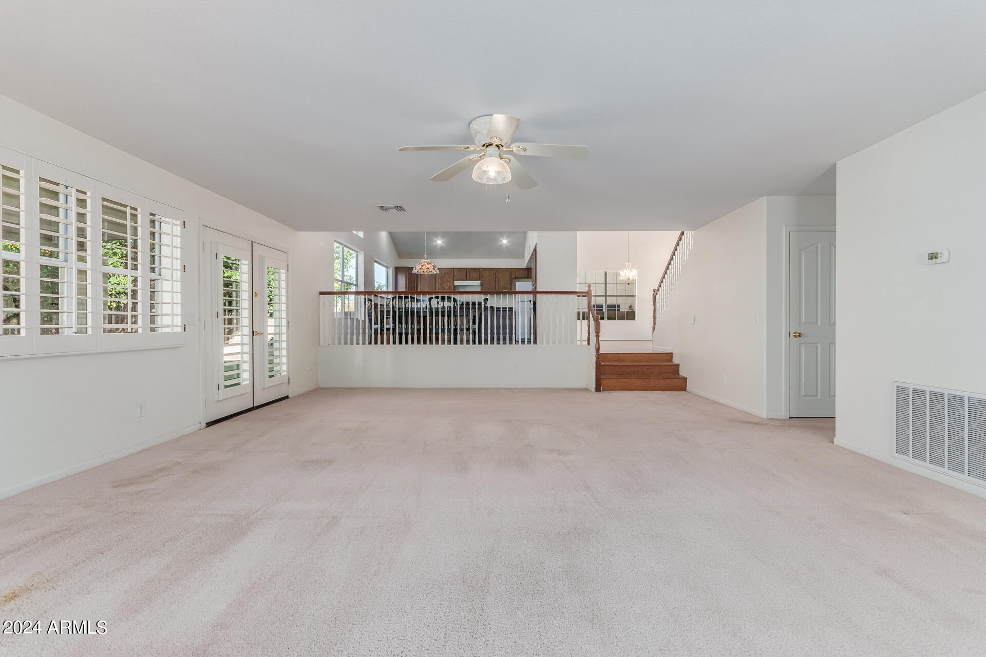 246 S COBBLESTONE Drive