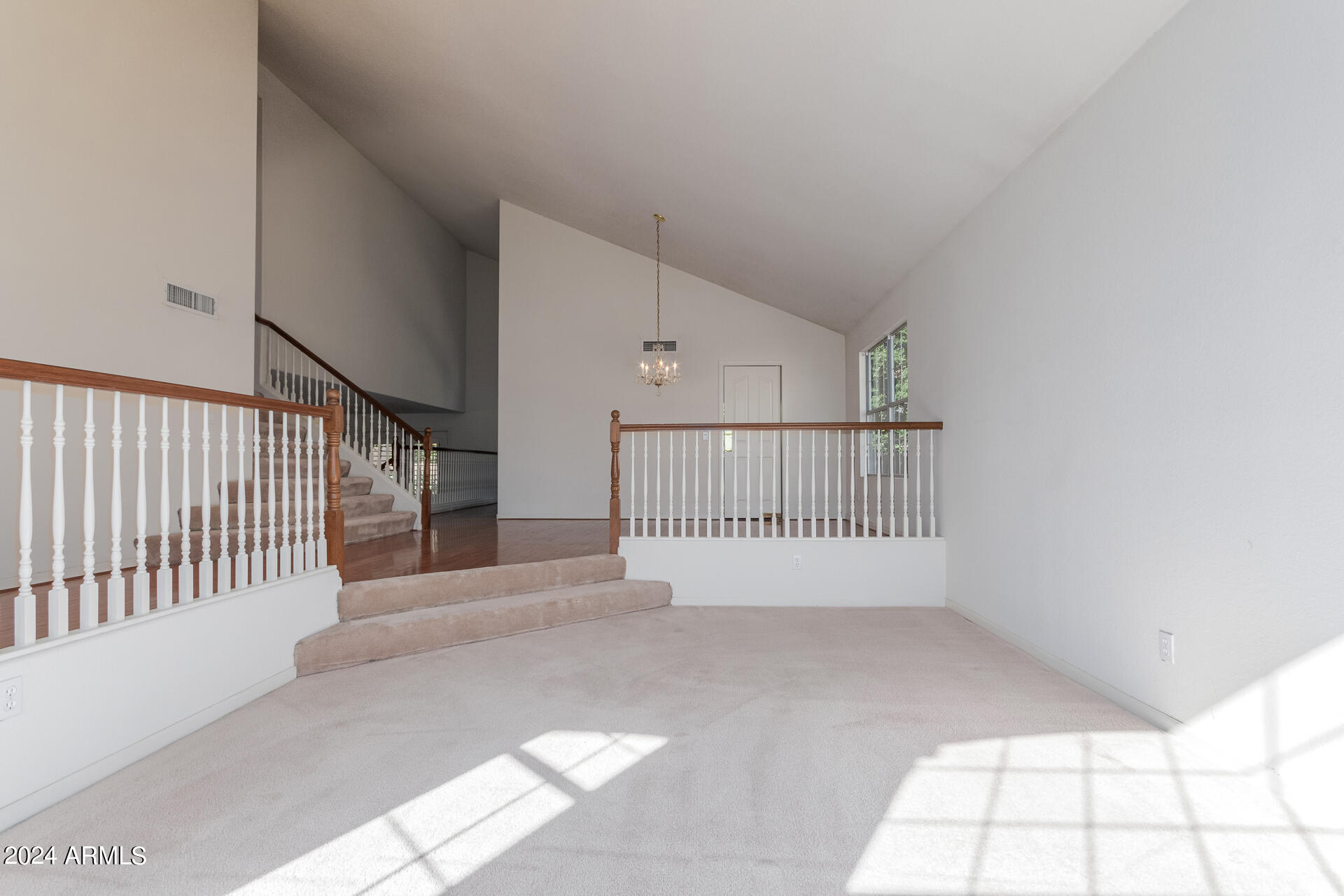 246 S COBBLESTONE Drive