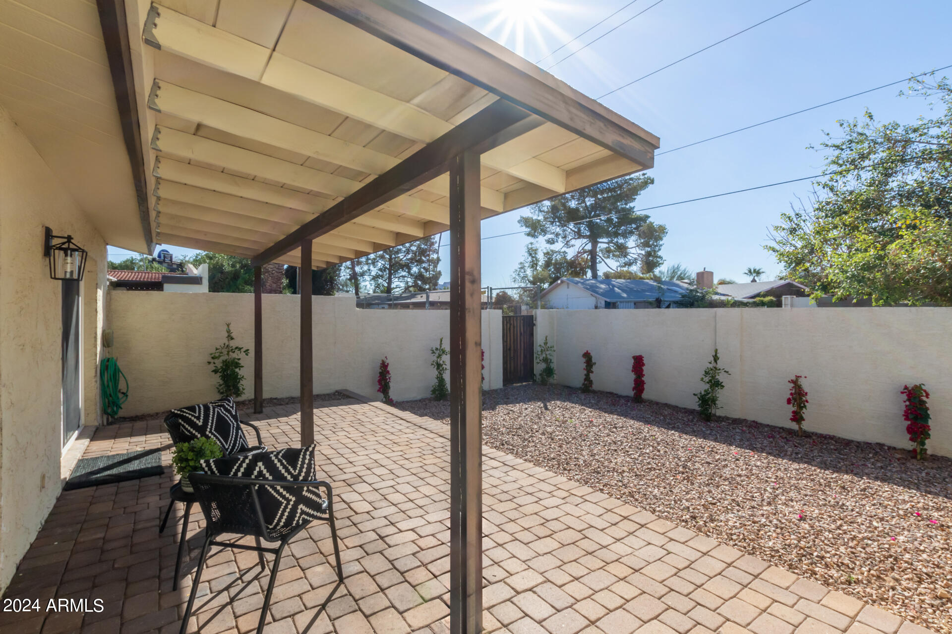 4925 E Windsor Avenue