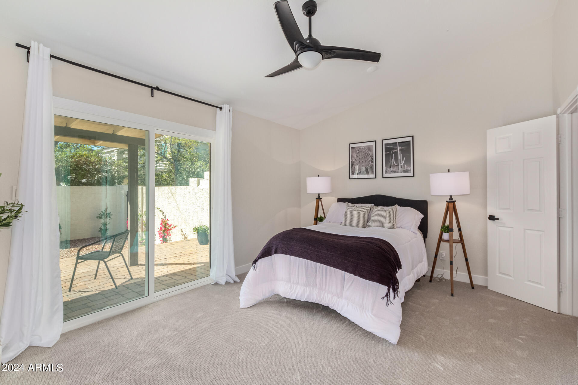 4925 E Windsor Avenue