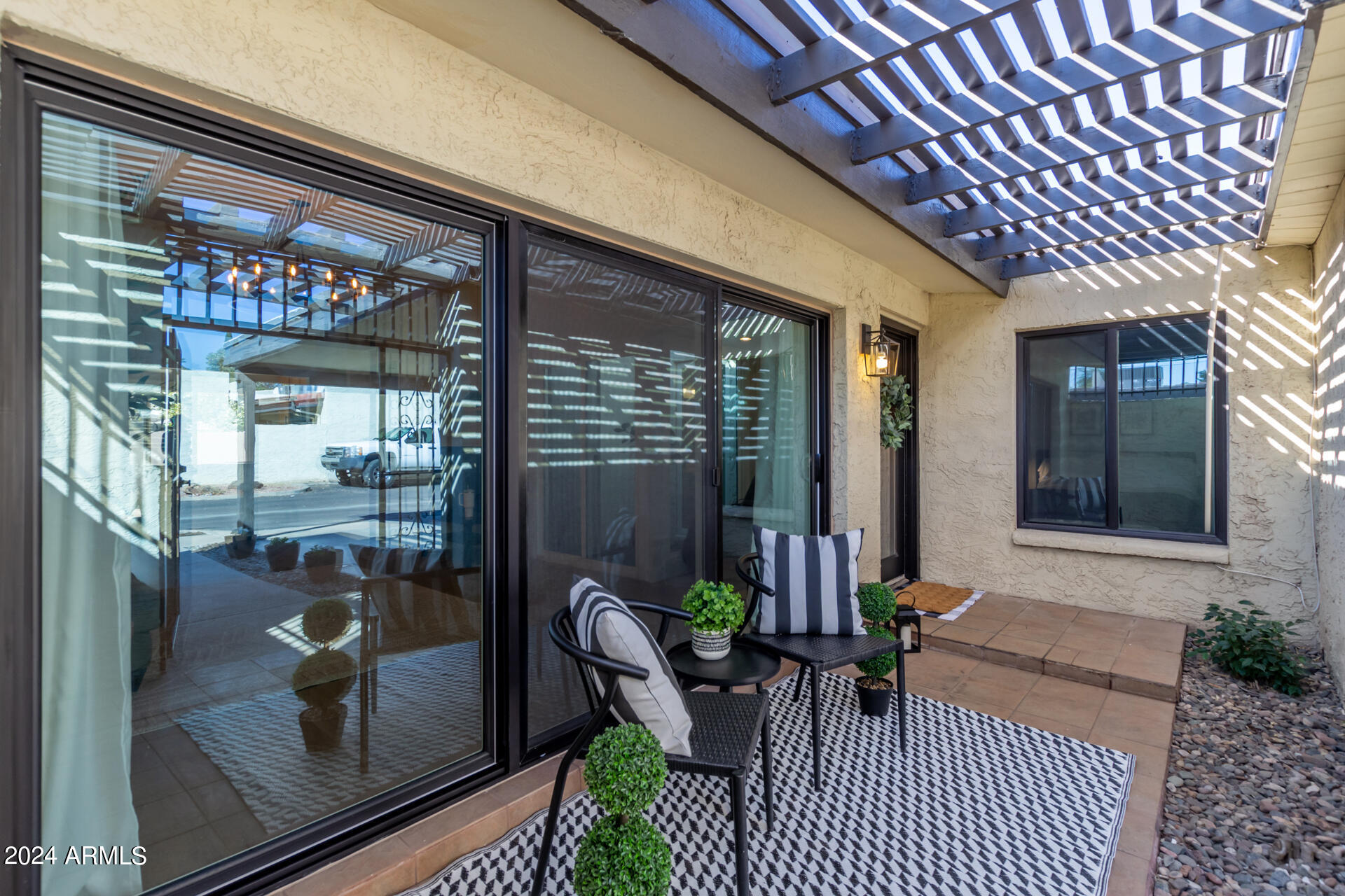 4925 E Windsor Avenue