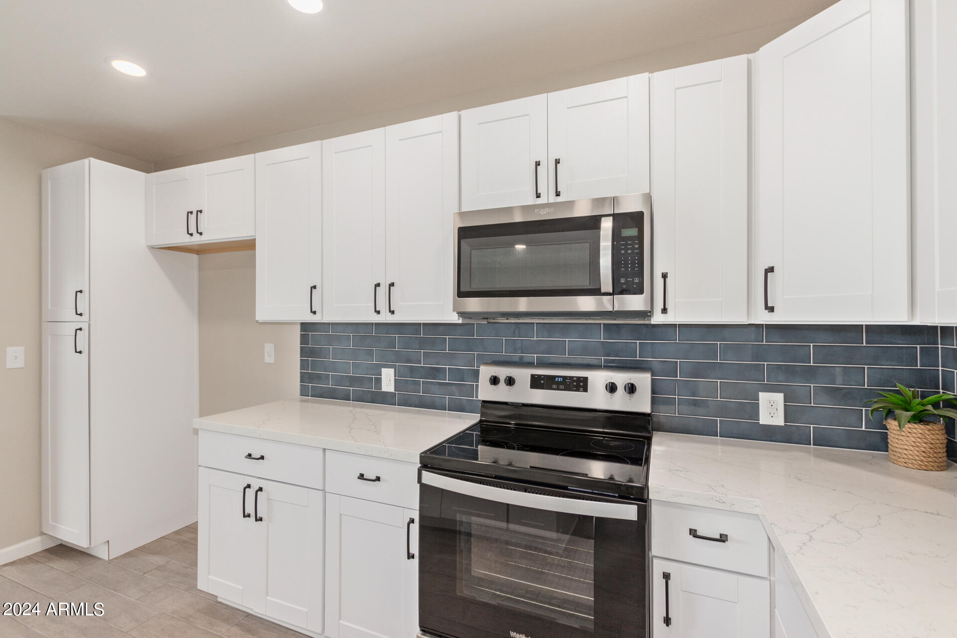 871 N CHERI LYNN Drive