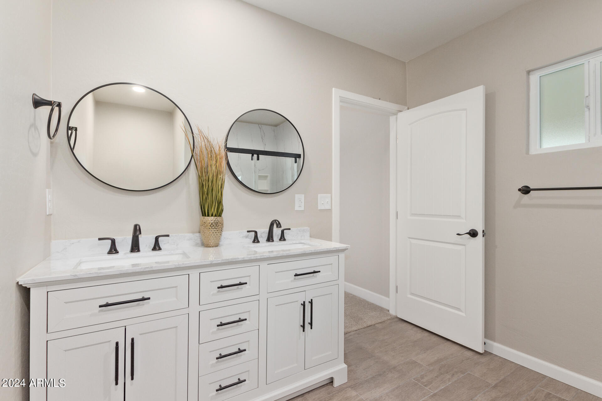 871 N CHERI LYNN Drive