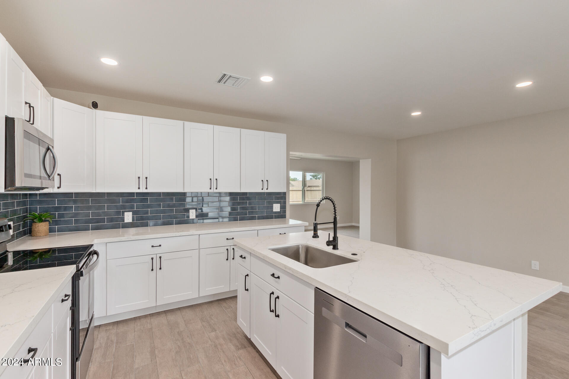 871 N CHERI LYNN Drive