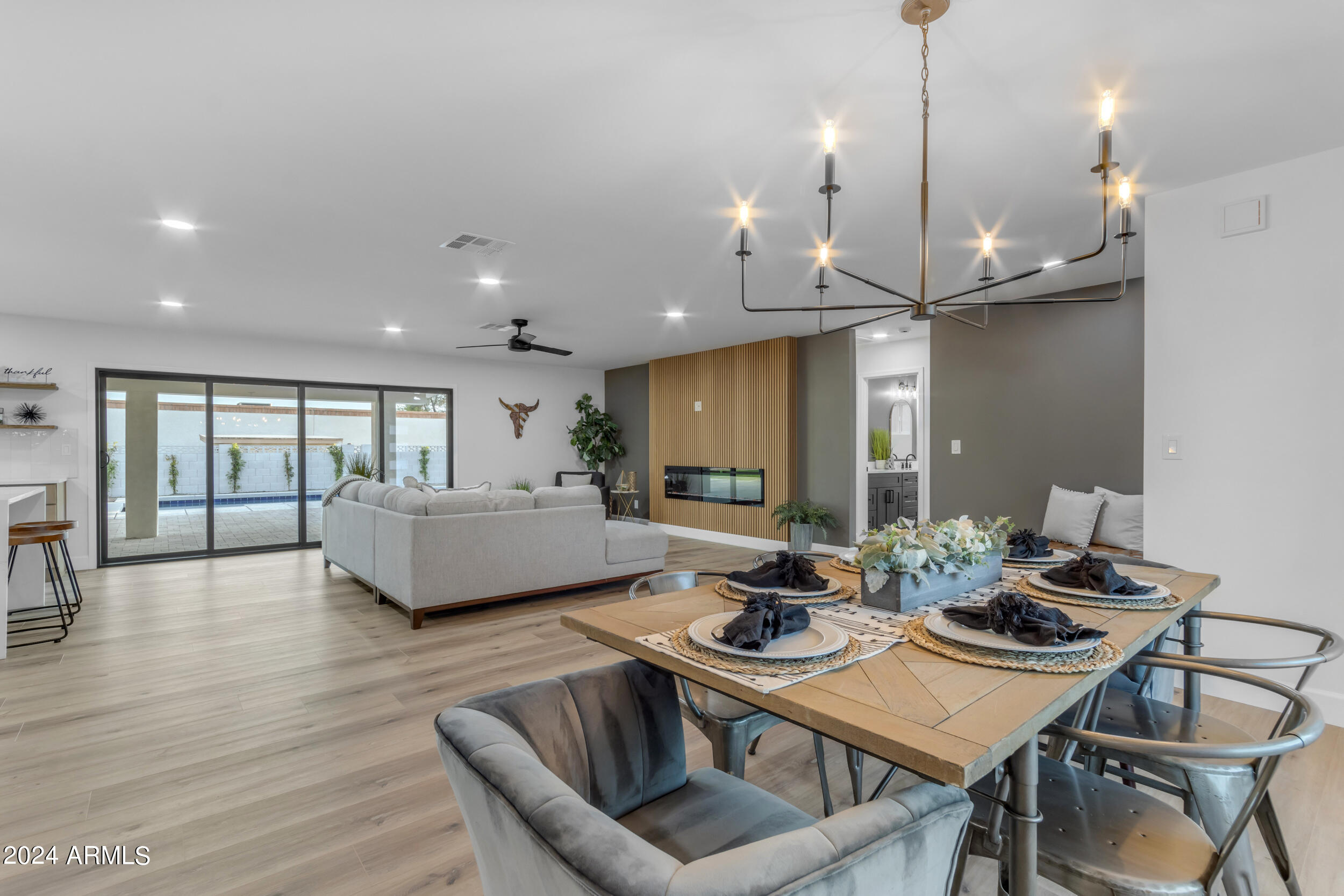 5317 E HILLERY Drive