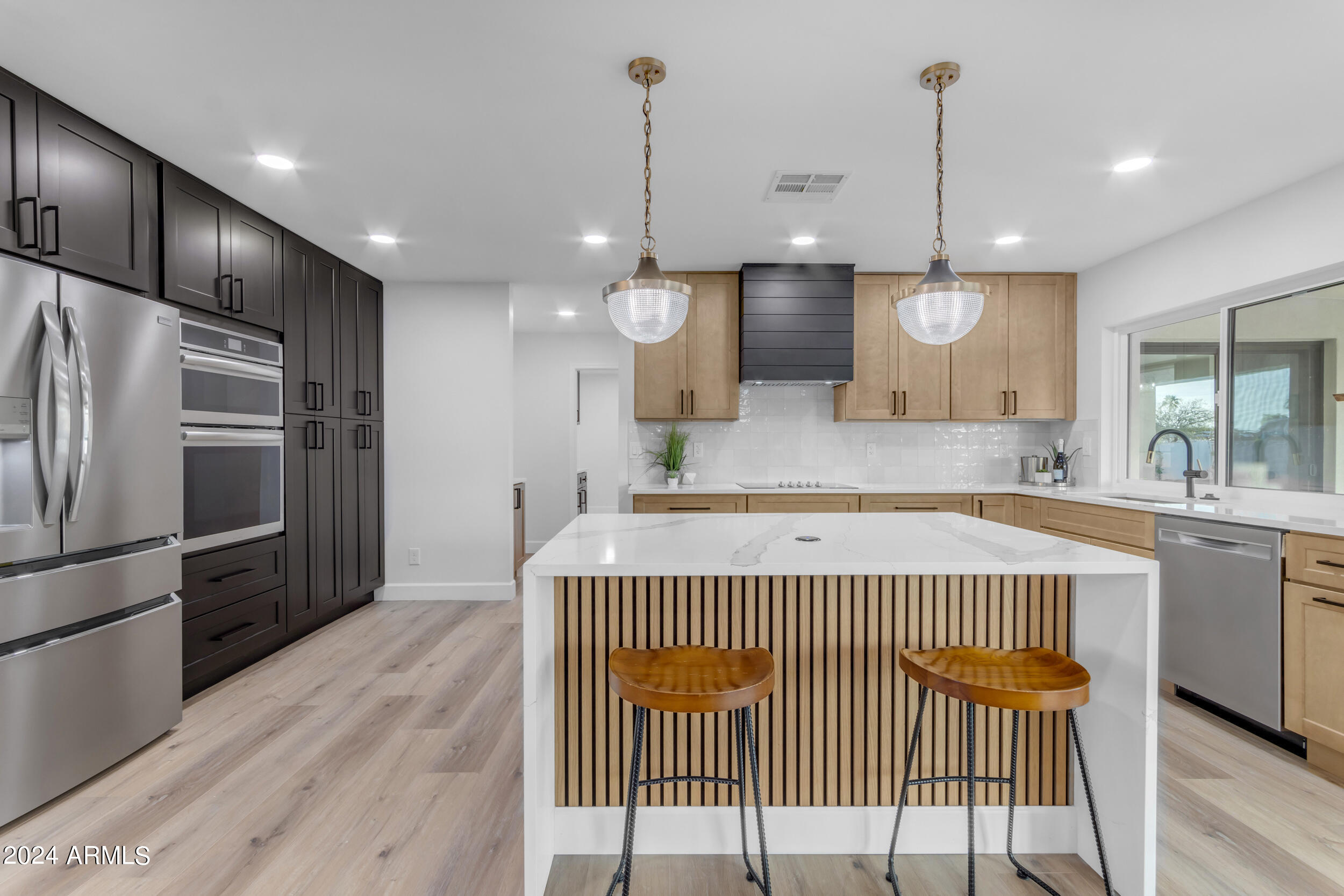 5317 E HILLERY Drive