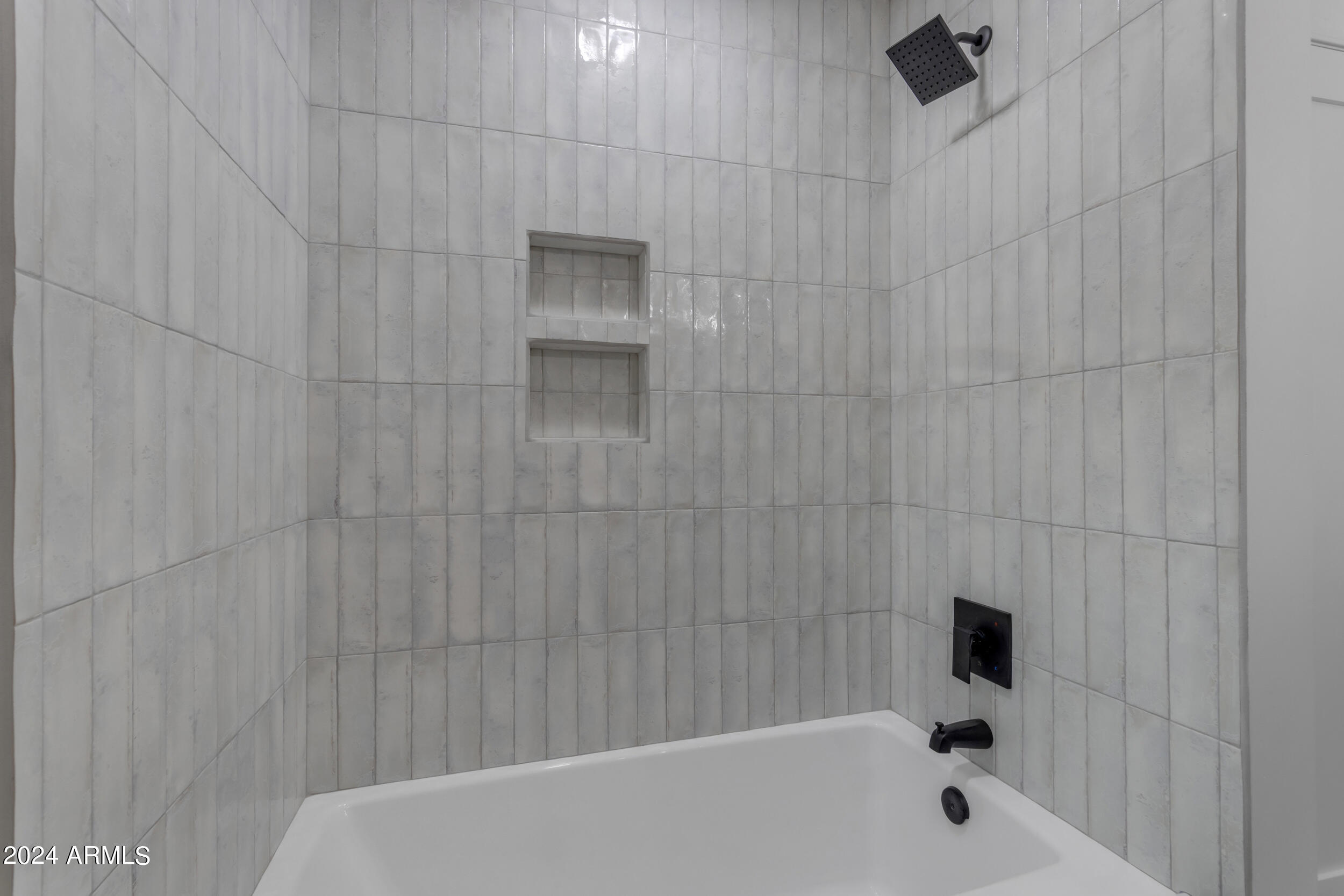 5317 E HILLERY Drive