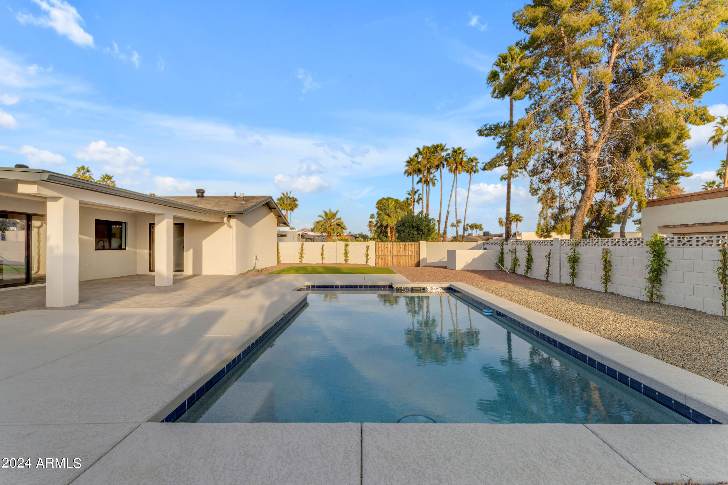 5317 E HILLERY Drive