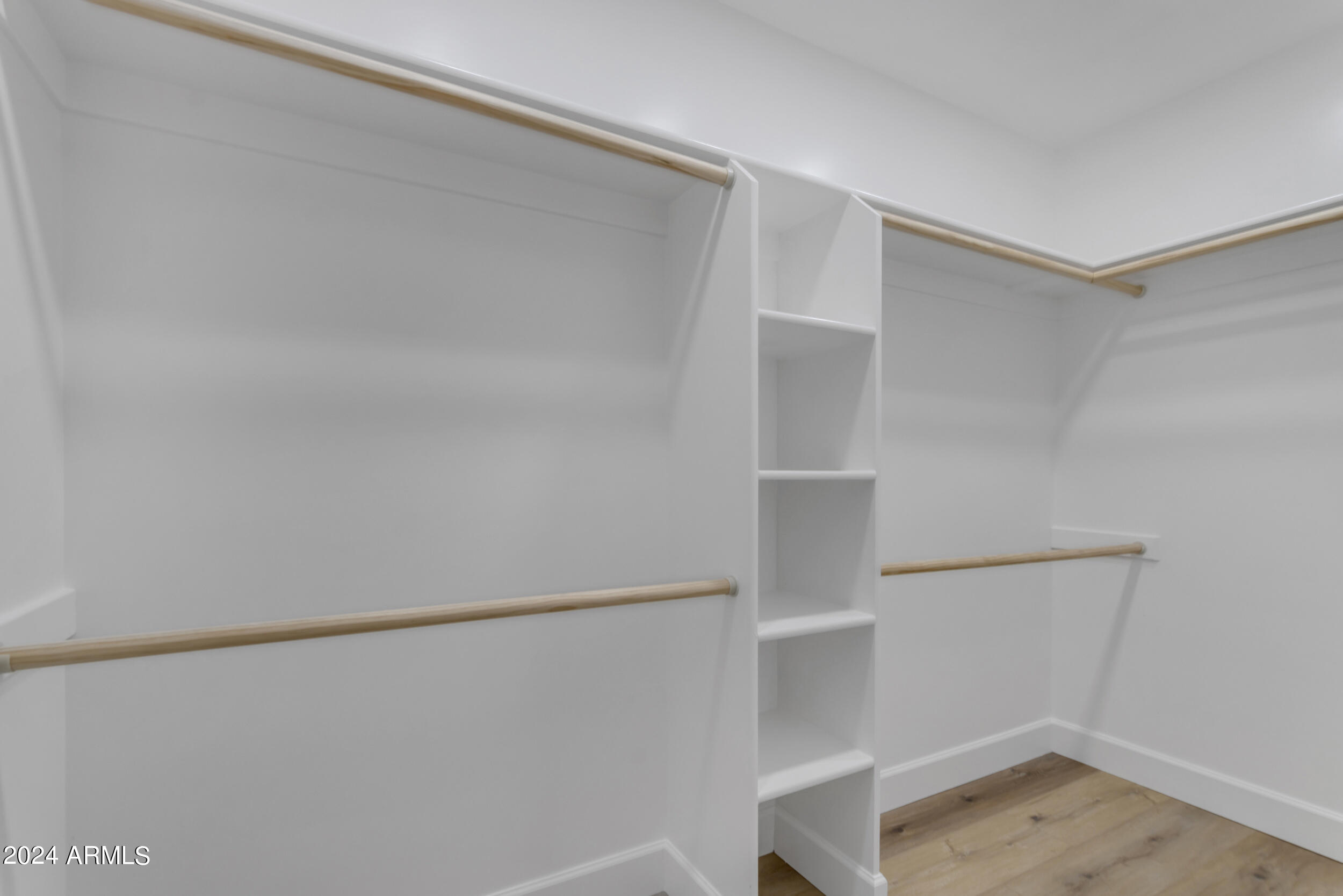 5317 E HILLERY Drive