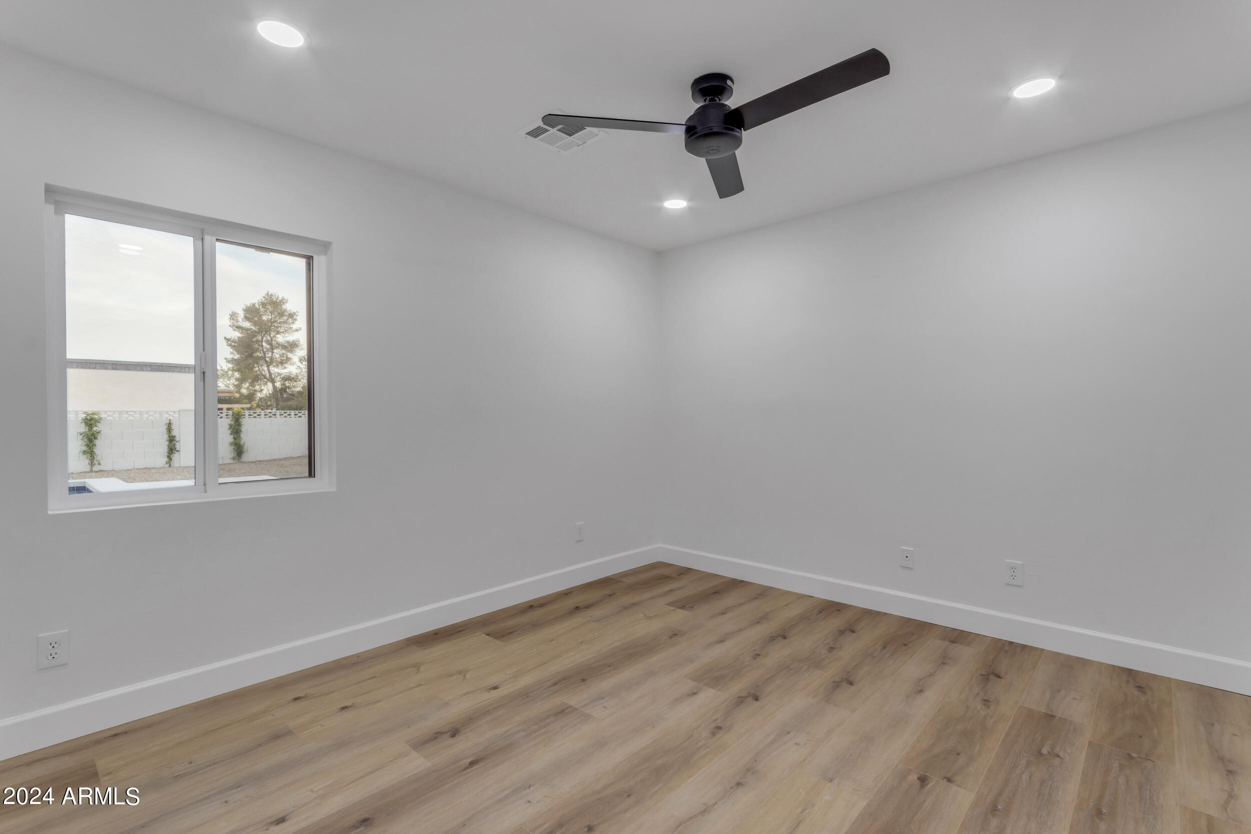 5317 E HILLERY Drive