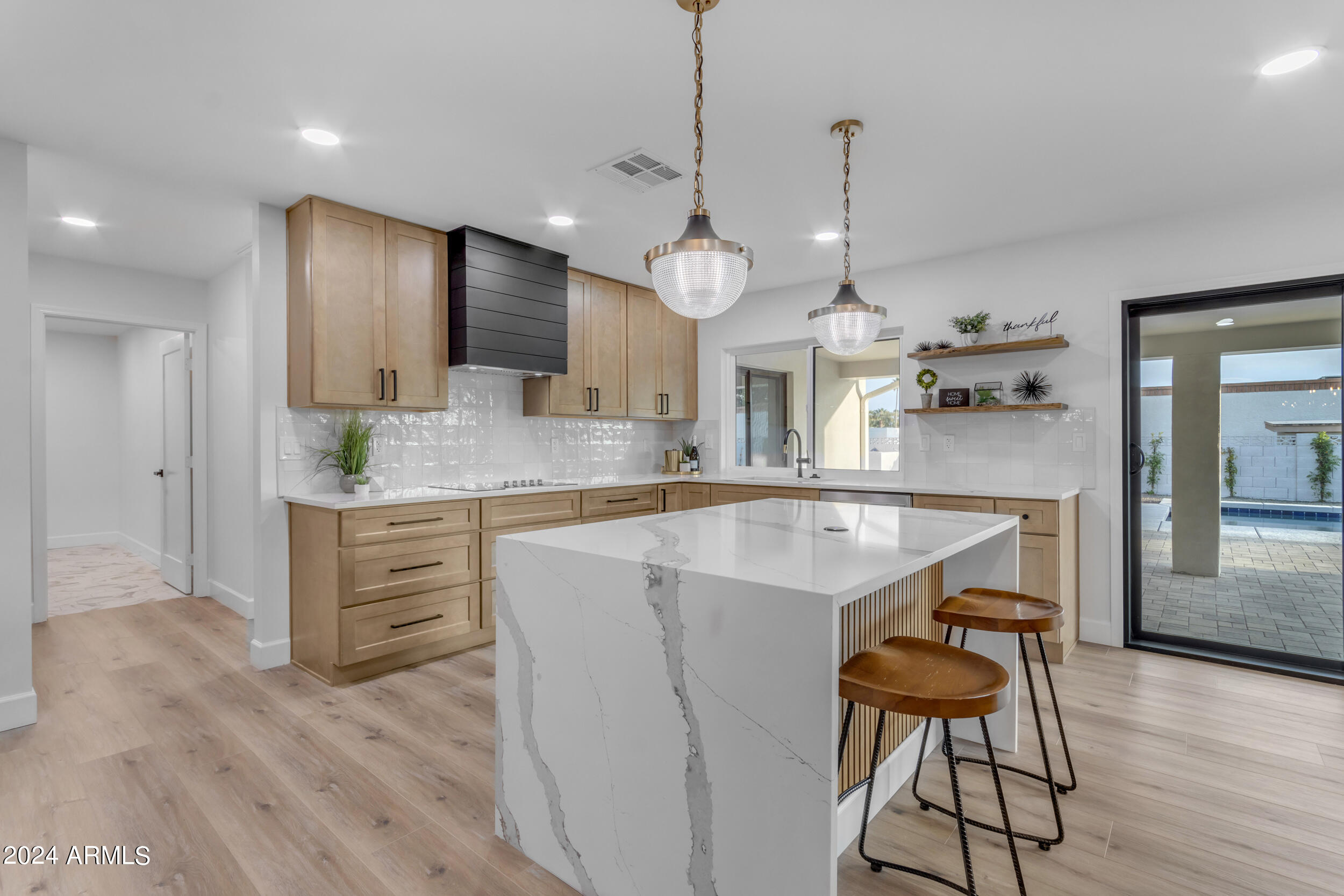 5317 E HILLERY Drive