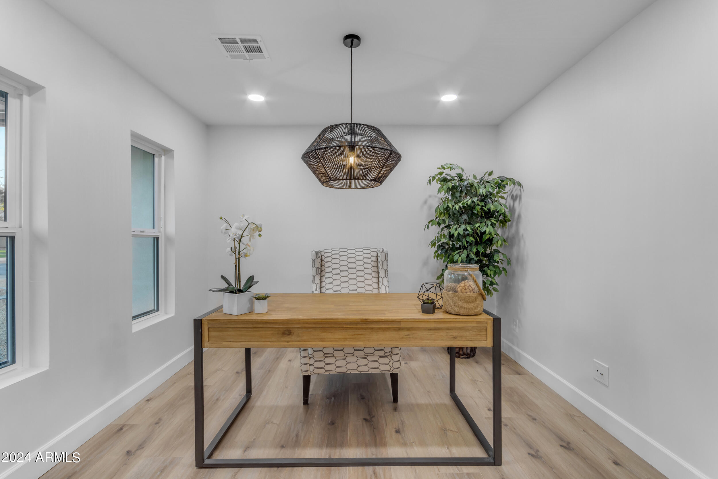 5317 E HILLERY Drive