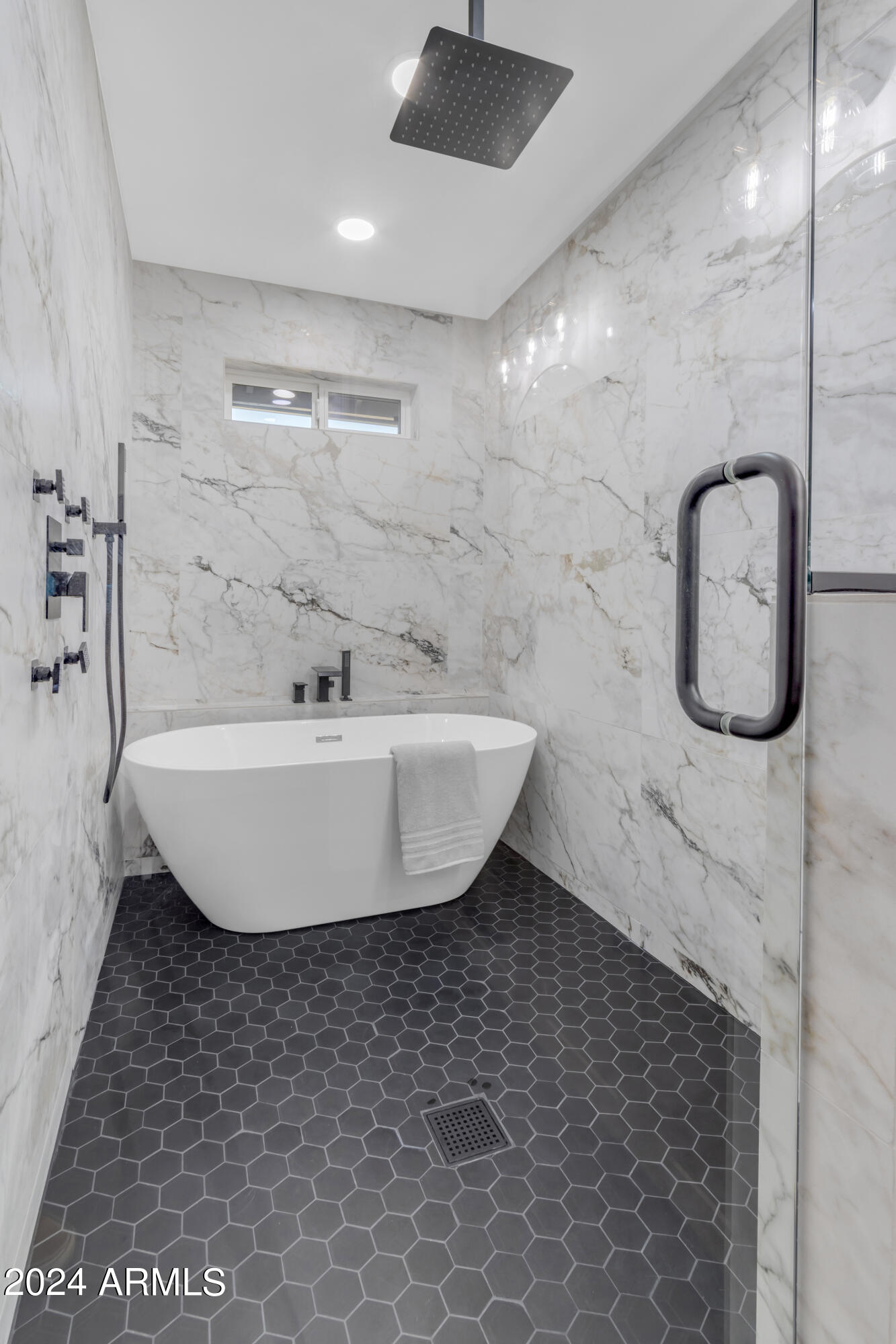 5317 E HILLERY Drive