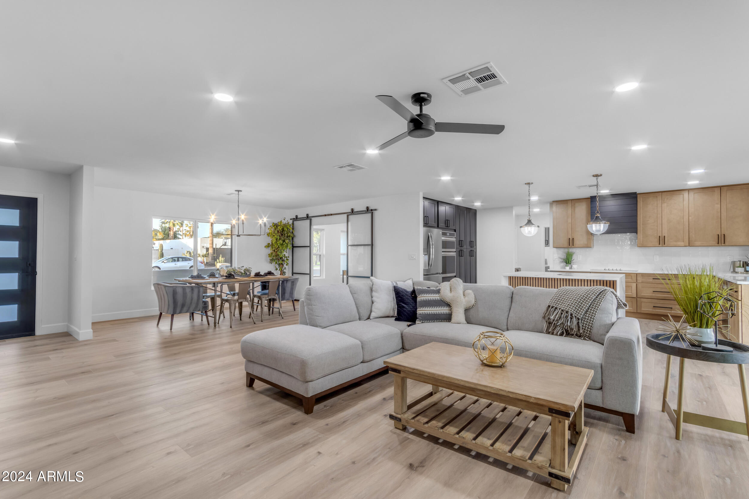 5317 E HILLERY Drive